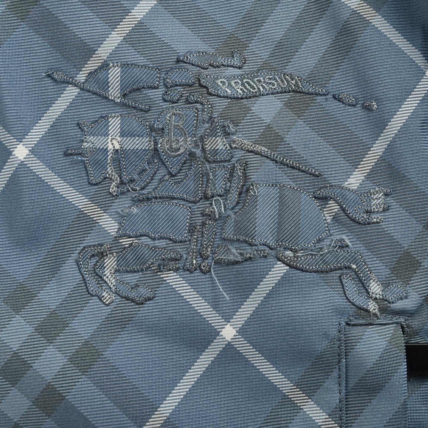 Burberry/巴宝莉 24Fw 斜纹战马双面夹克外套 轻便的连帽外套
