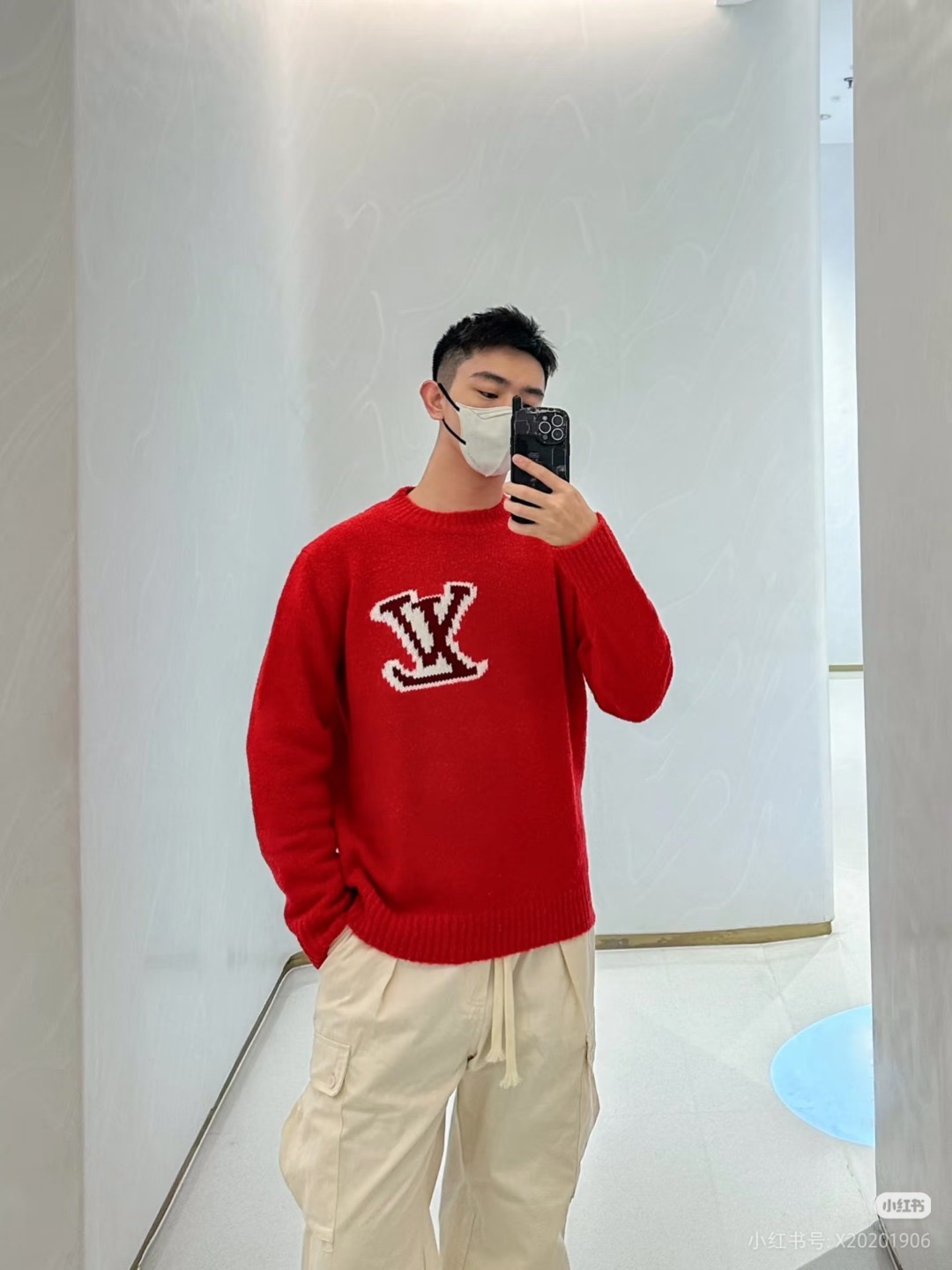 _d4h9sYBkWFMiIJ6ektOFoBu6i-IG5wjSc-0SR4Q