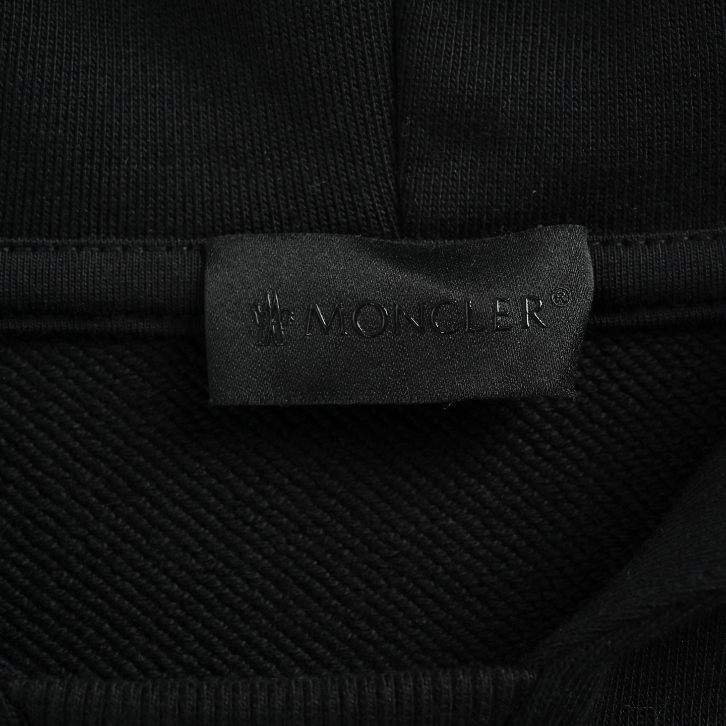 Moncler/蒙口 黑标背面标识连帽卫衣