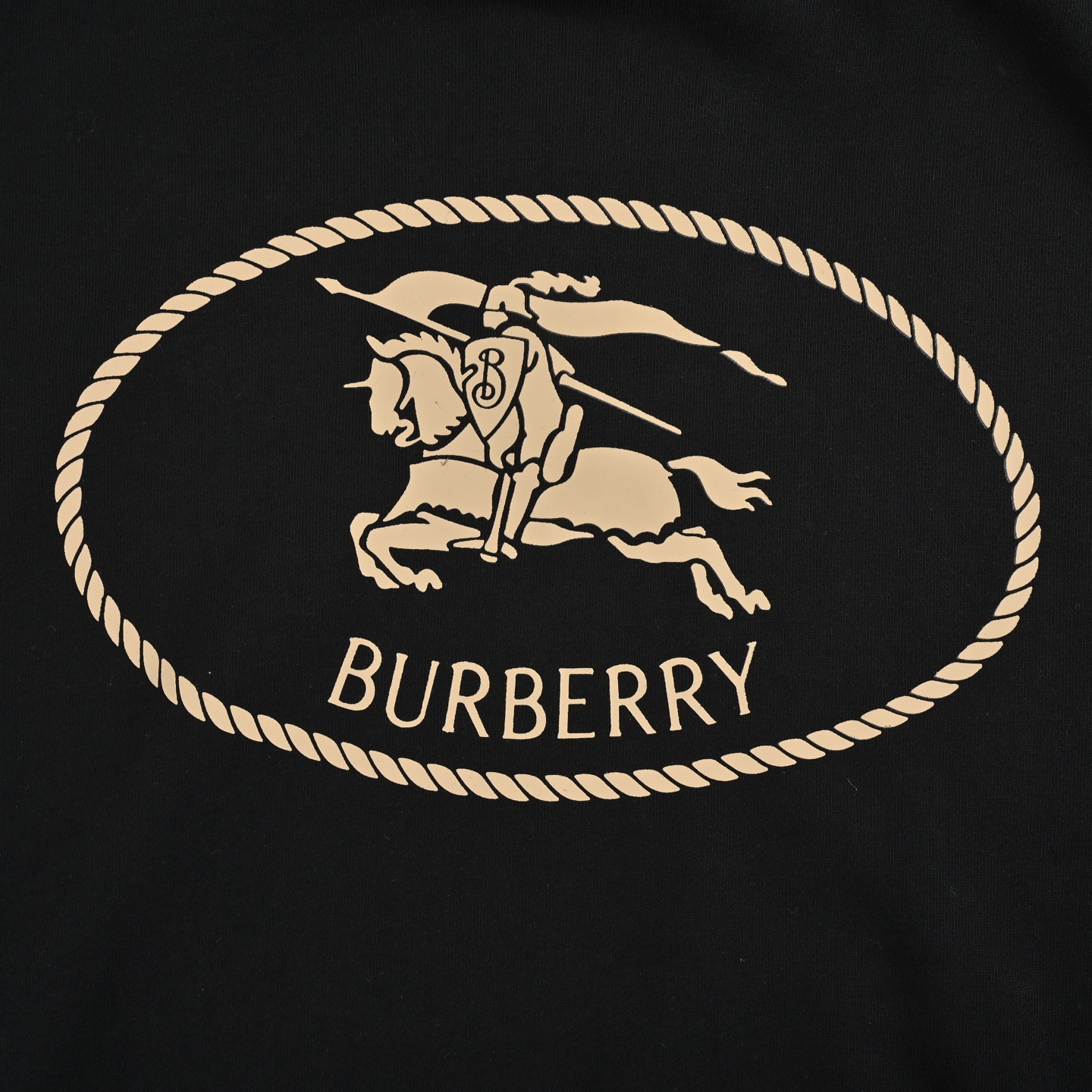 Burberry/巴宝莉 25Fw 后背圆圈战马印花连帽卫衣 黑色 卡其