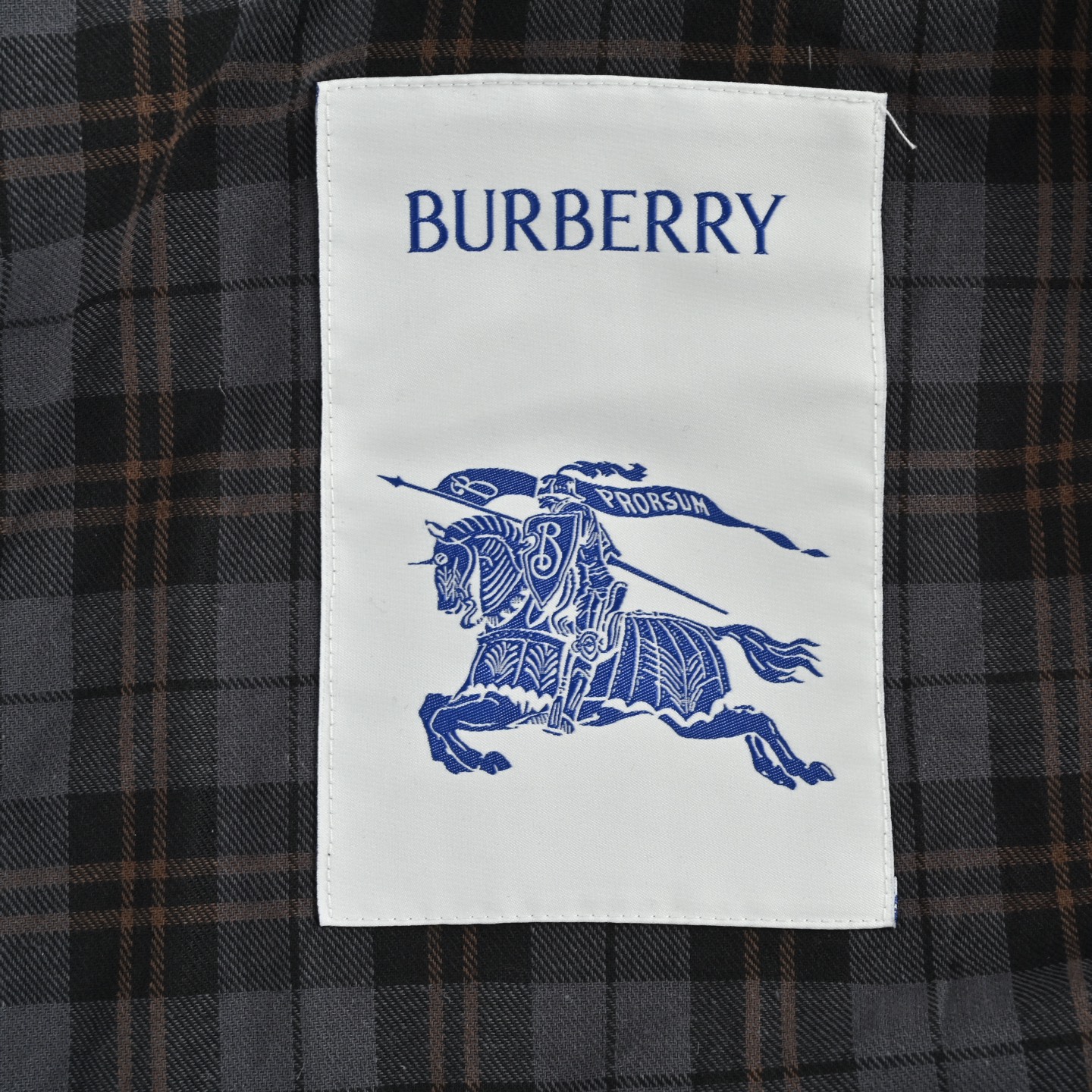 Burberry/巴宝莉 战马皮章灯芯绒立领羽绒服
