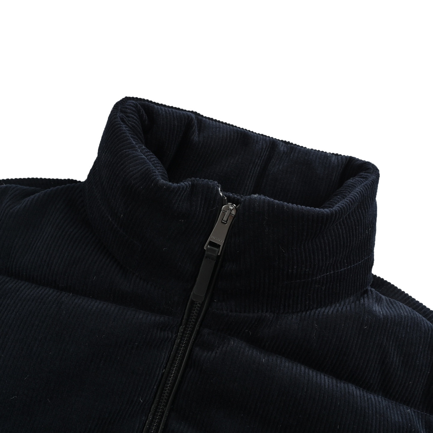 Burberry/巴宝莉 战马皮章灯芯绒立领羽绒服