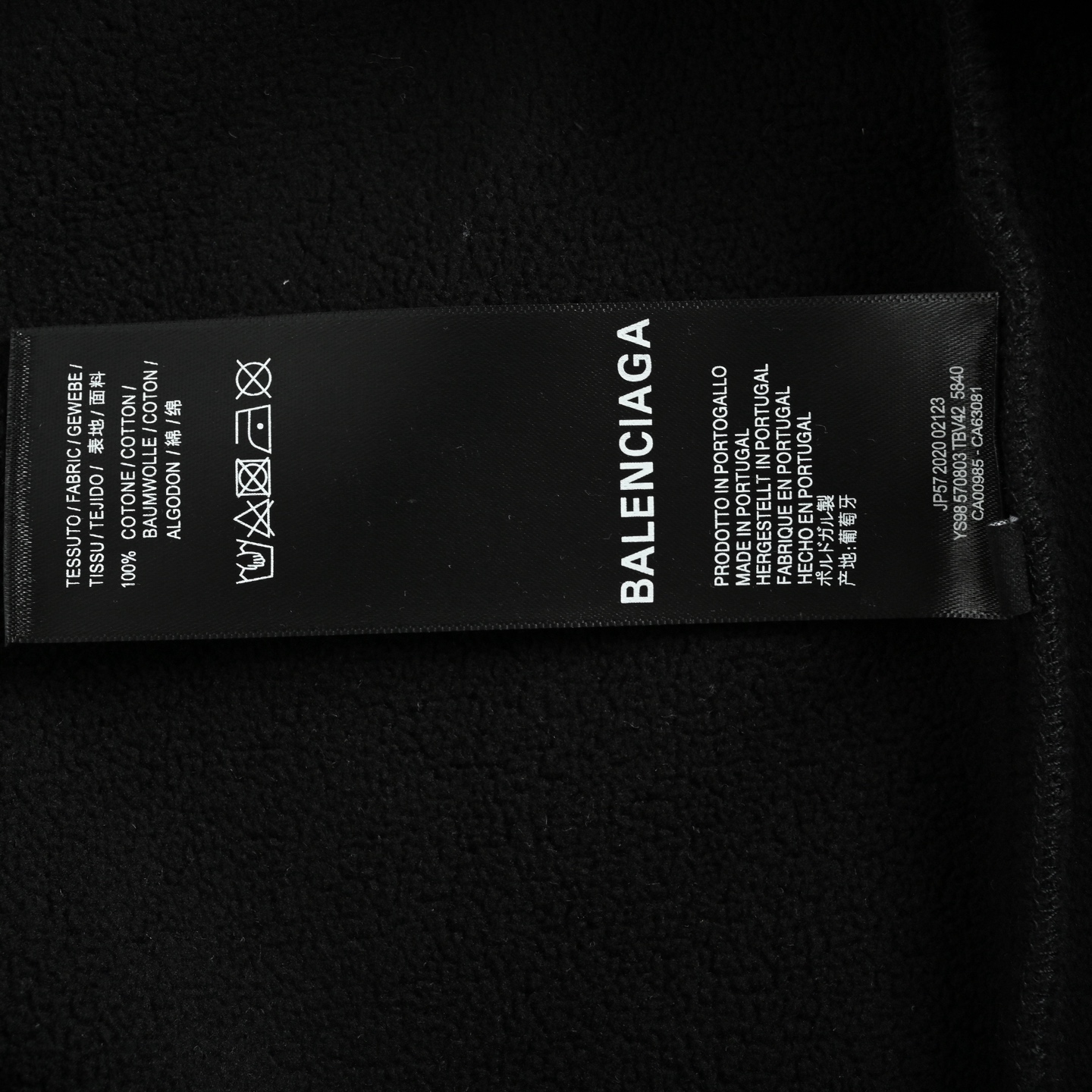 Balenciaga/巴黎世家 25Fw 彩色字母圆领卫衣