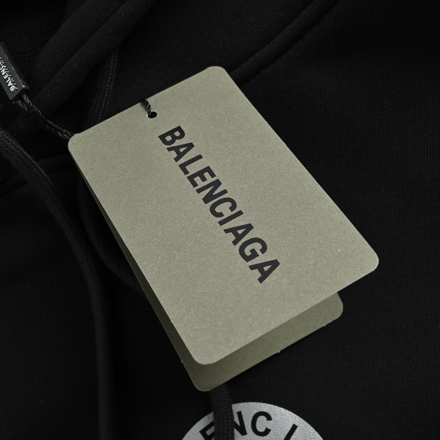 Balenciaga/巴黎世家 25Fw 哥特字母印花连帽卫衣