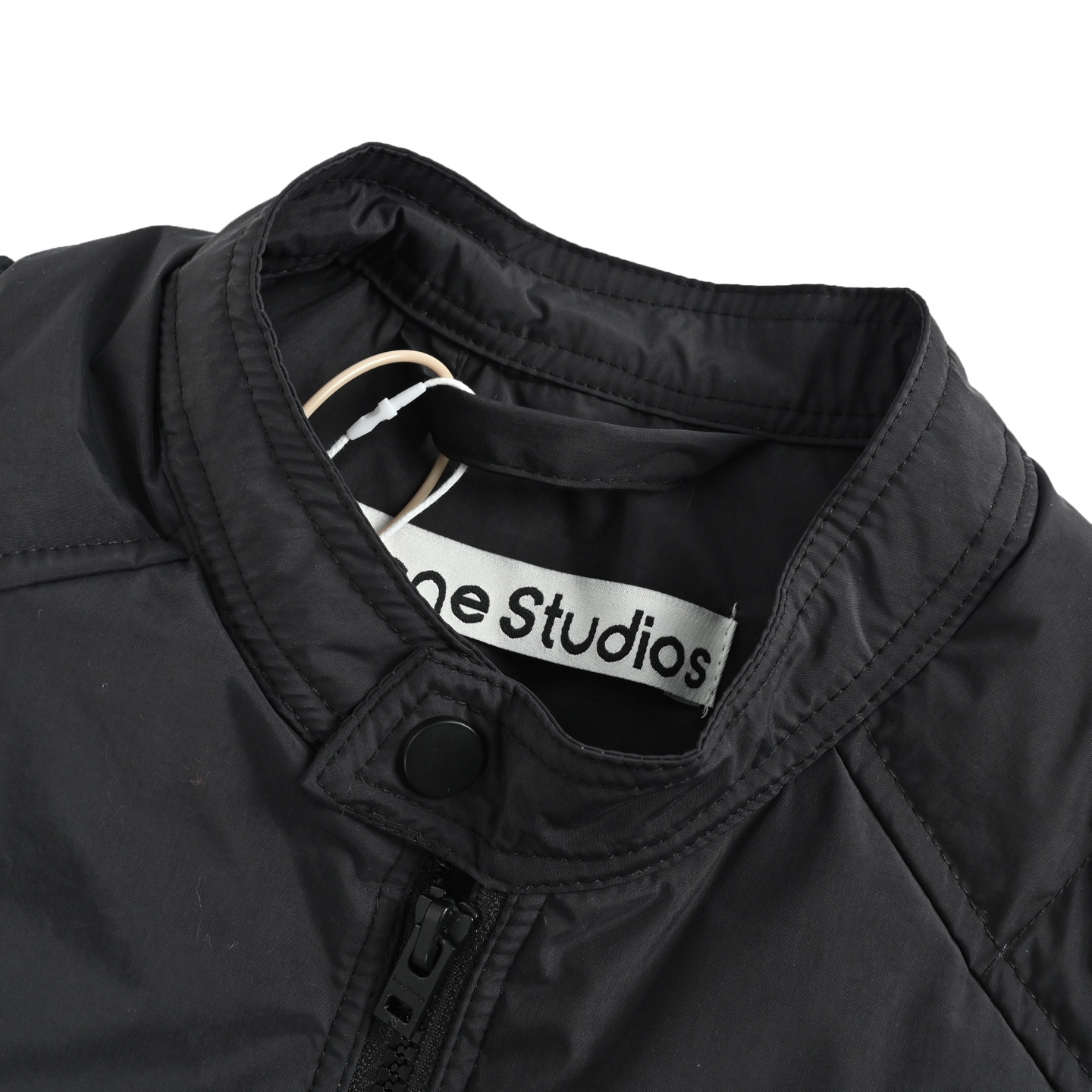 Acne Studios 小标排骨羽绒马甲