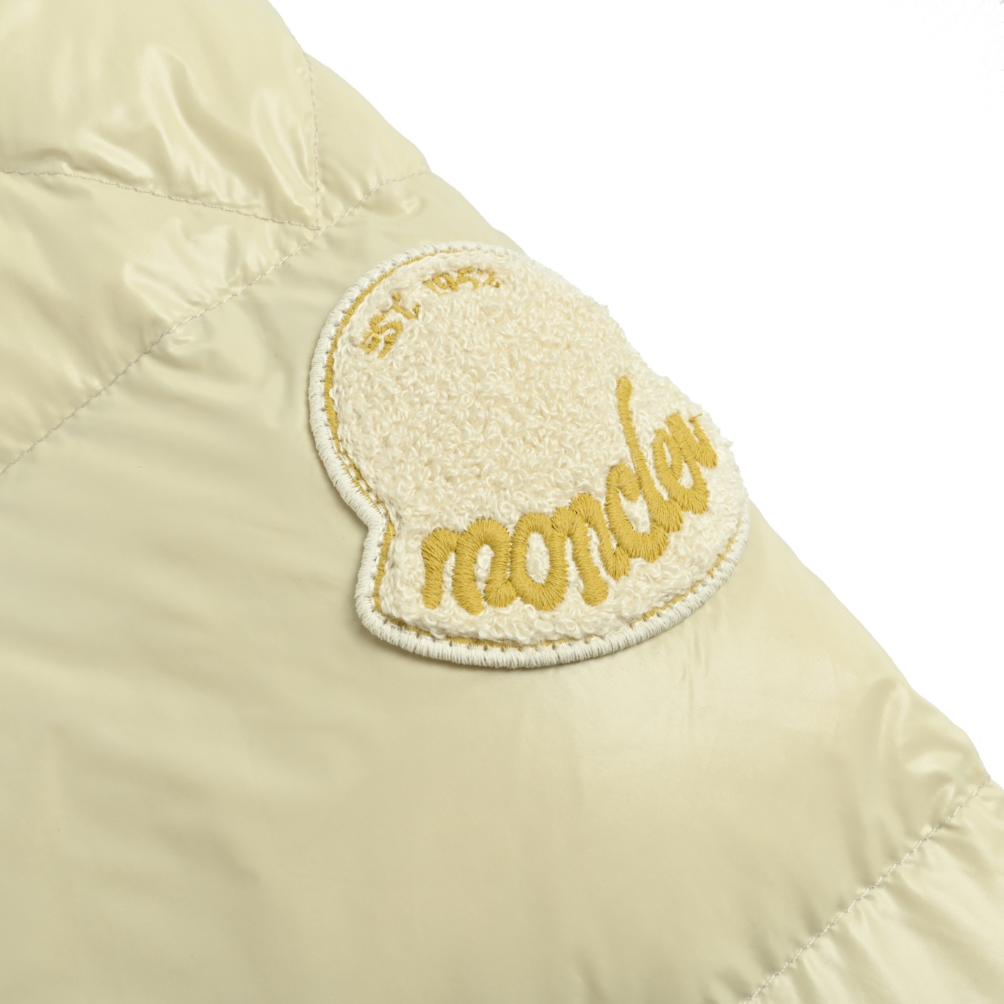 Moncler 蒙口 Abbadia毛巾绣标立领羽绒服 Moncler Abbadia短款羽绒服-Chinese UA Cheap High Quatity Brand Clothes Bags handbags Sneakers wholesale wholesaler seller from China Factory suppliers Fashion Clothing Shoes best Quality Beautiful Price Moncler 蒙口 Abbadia毛巾绣标立领羽绒服 Moncler Abbadia短款羽绒服