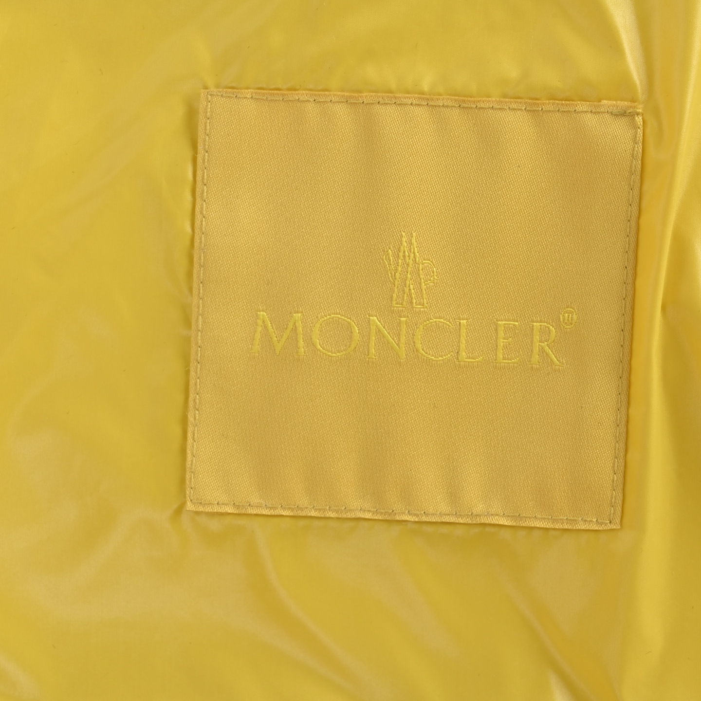 Moncler 蒙口 Abbadia毛巾绣标立领羽绒服 Moncler Abbadia短款羽绒服-Chinese UA Cheap High Quatity Brand Clothes Bags handbags Sneakers wholesale wholesaler seller from China Factory suppliers Fashion Clothing Shoes best Quality Beautiful Price Moncler 蒙口 Abbadia毛巾绣标立领羽绒服 Moncler Abbadia短款羽绒服
