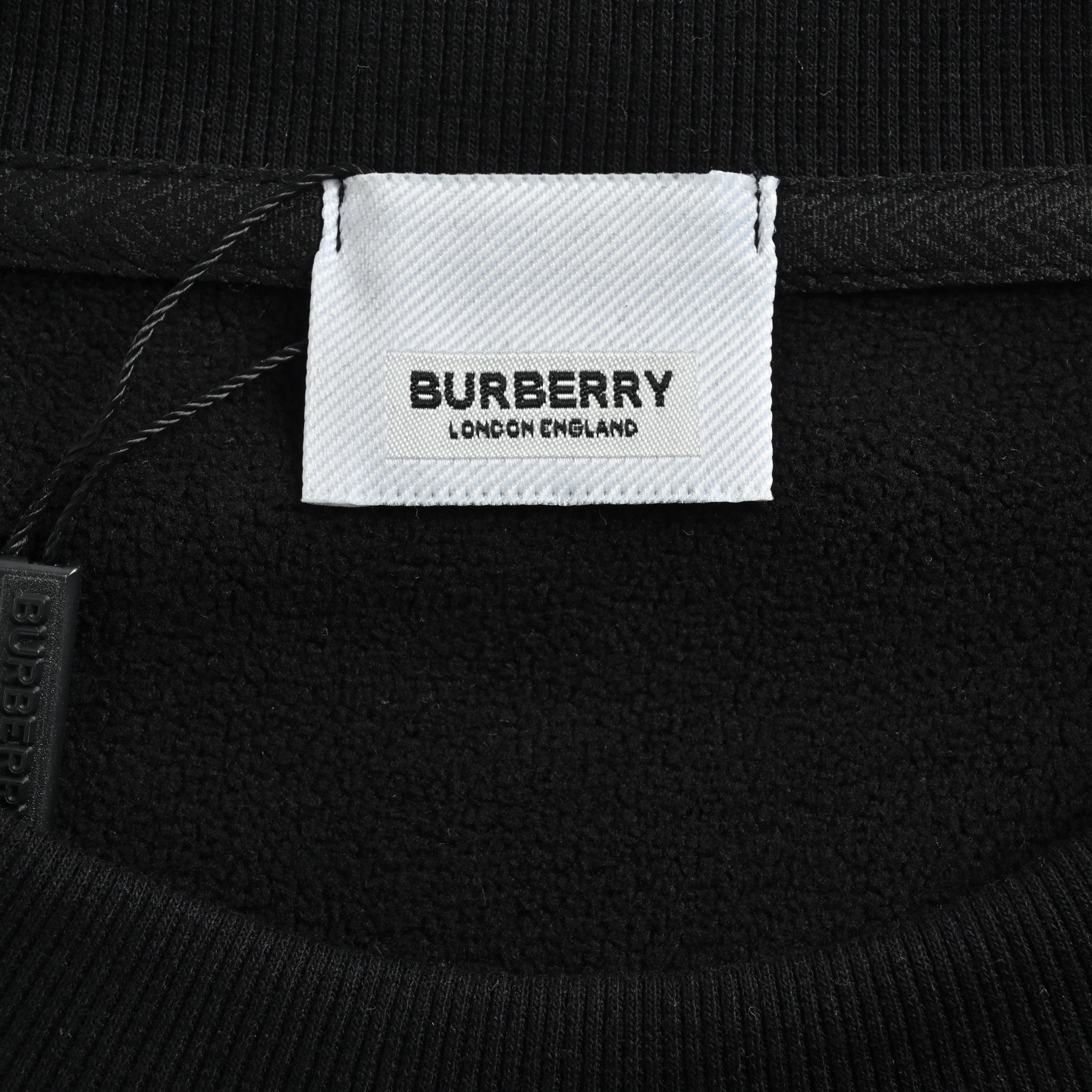 Burberry/巴宝莉 25Fw 素描战马印花圆领卫衣