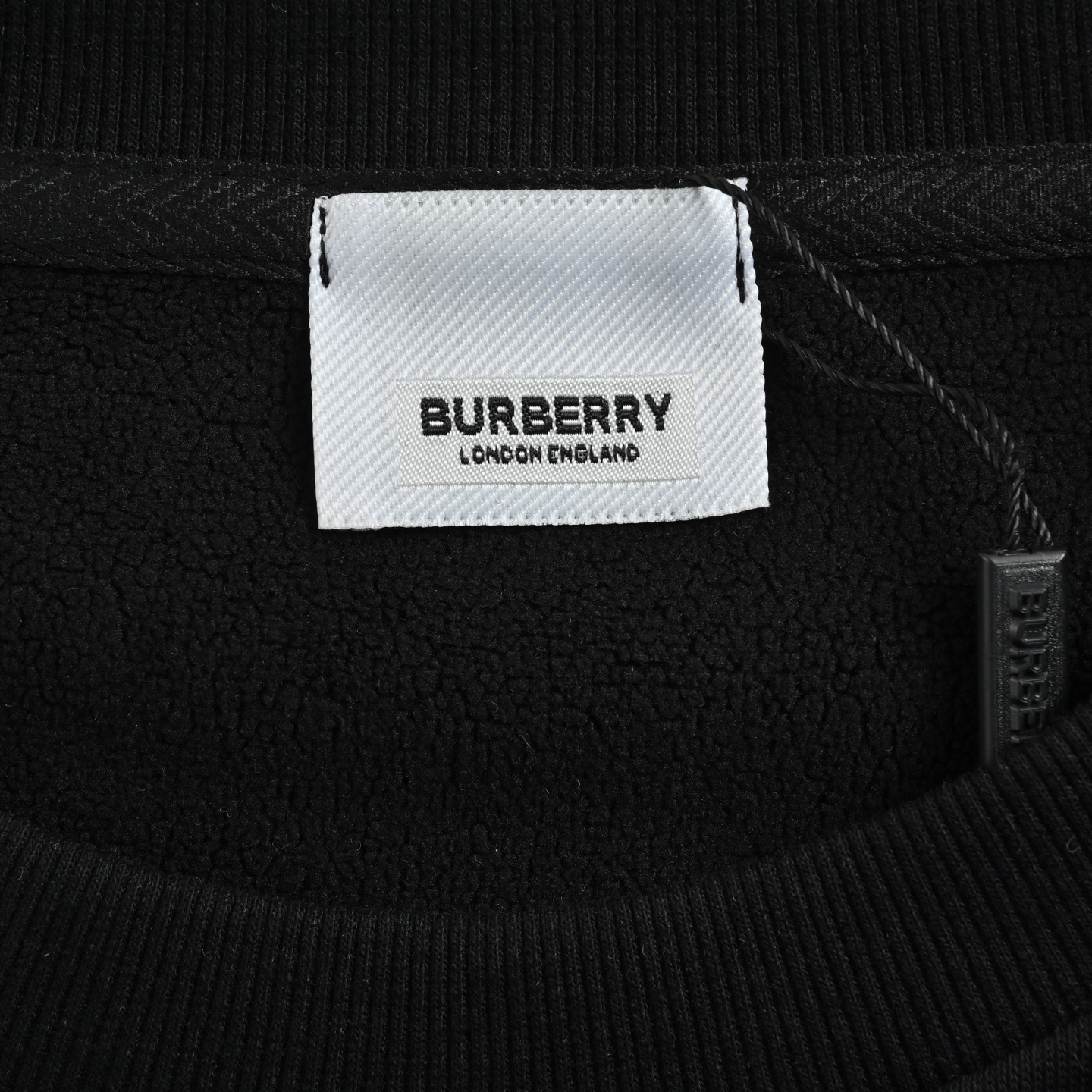 Burberry/巴宝莉 25Fw 彩色战马印花圆领卫衣
