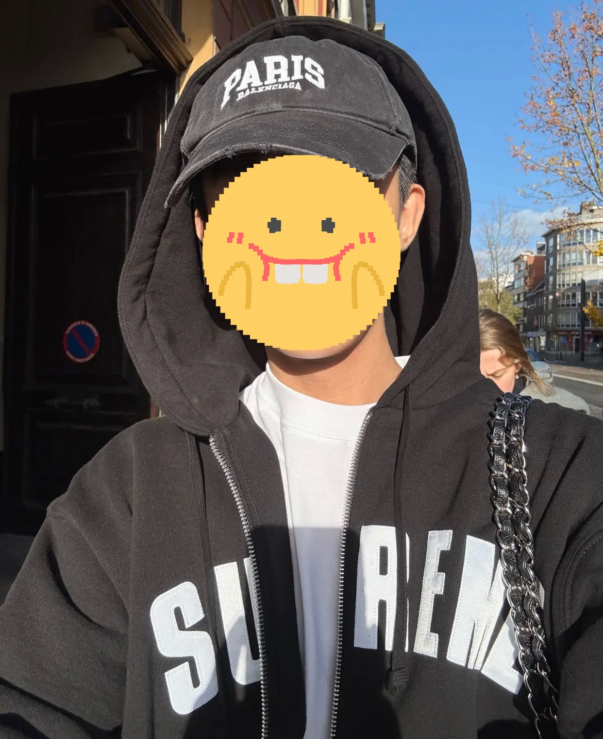 #Supreme 24款贴布绣字母拉链连帽卫衣外套上身效果