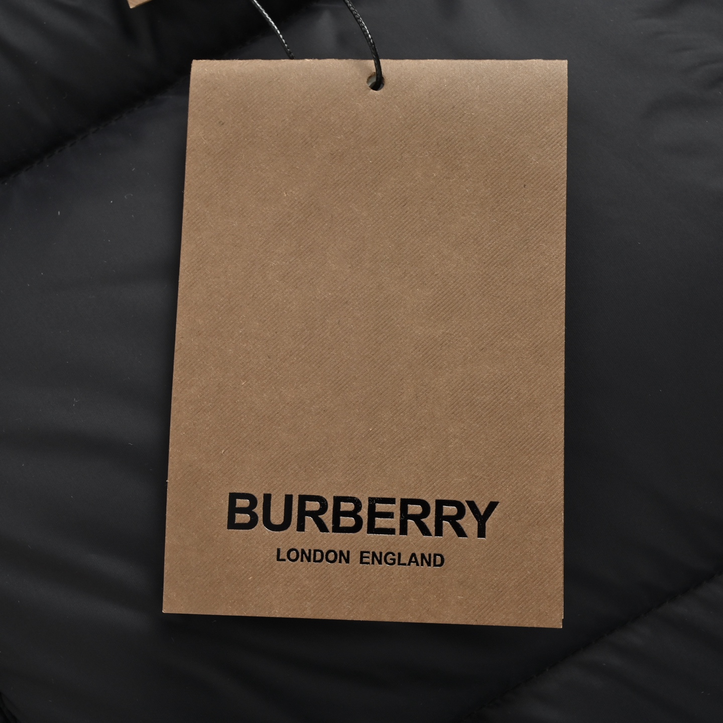 Burberry/巴宝莉 满色胶条字母微标字母面包羽绒服
