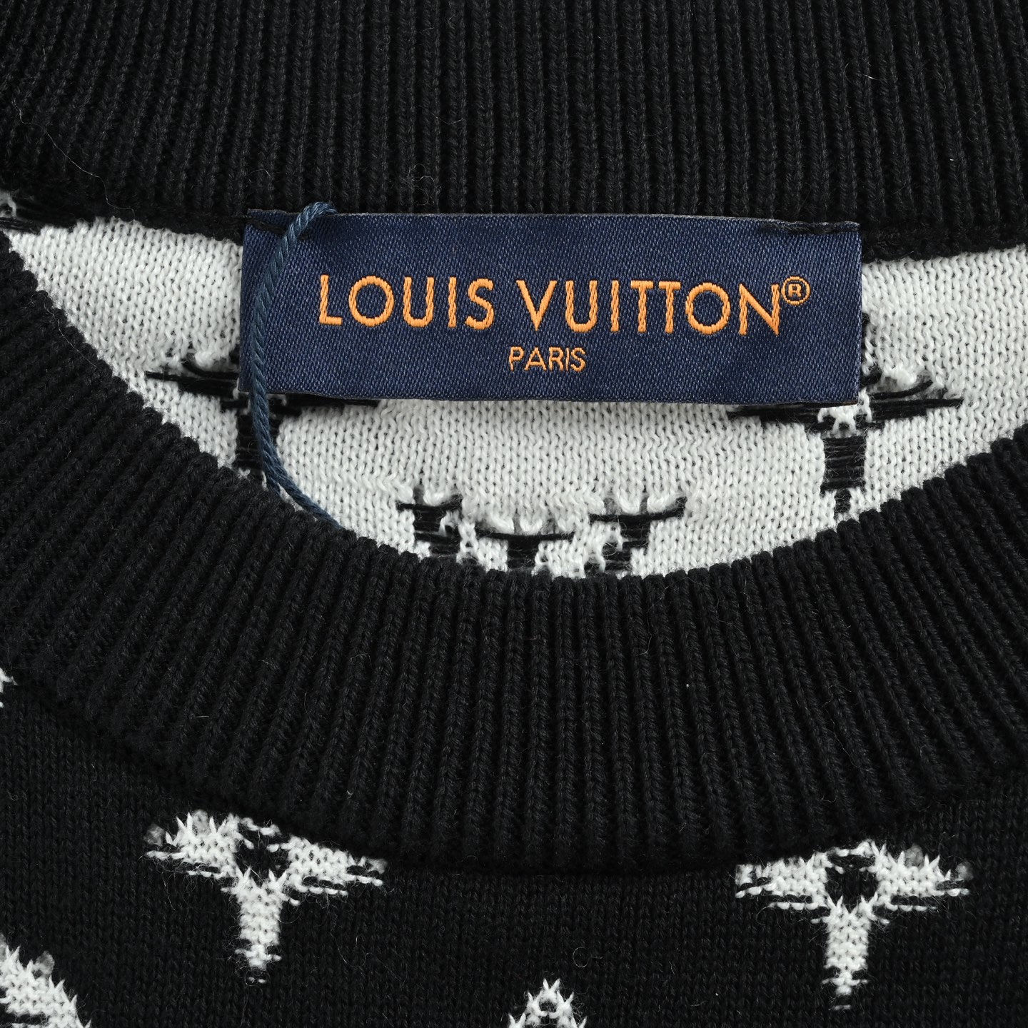 Louis Vuitton/路易威登 渐变老花提花圆领毛衣