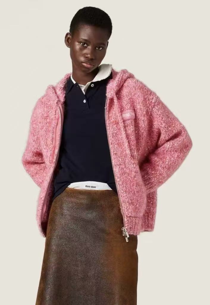 _dv89sbziB8_LHqko-XV1hU7hsmq3-r2ffmYmodw