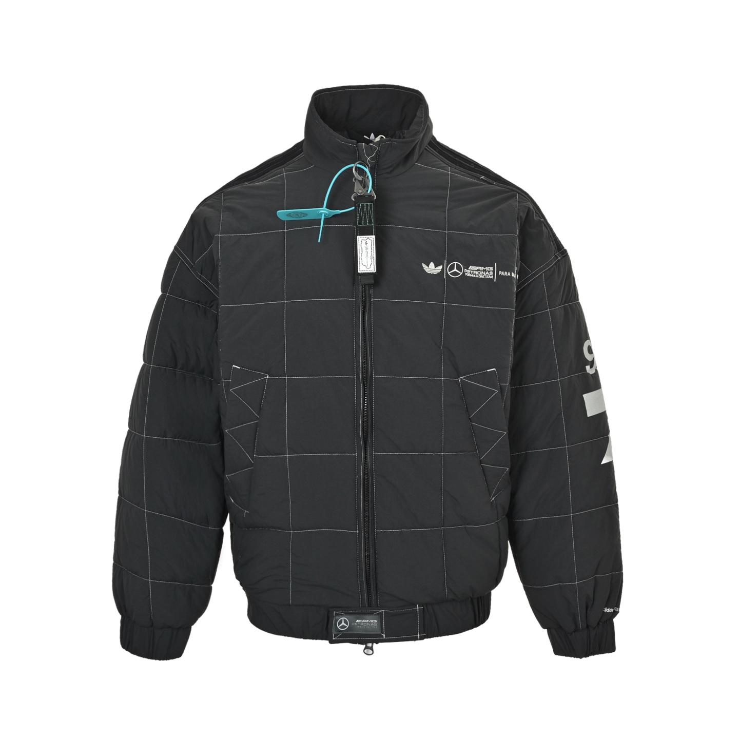 本地自取: 💰400
Adidas/阿迪达斯 奔驰联名棉服夹克外套
舒适立领拉链长袖夹克 男女同款 赛车皇帝拉塞尔上身带货 超级定制单品 今年的联名系列非常的好看 全套定制辅料模具 开模刻字拉链Ykk定制带logo 袖臂有纽博格林赛道图章 所有刺绣均为进口机器出货 缜密细腻同时针脚完美 下摆处硅胶奔驰小logo 区别垃圾单品的印花 三标齐全 细节看我实拍
Size:S-XL