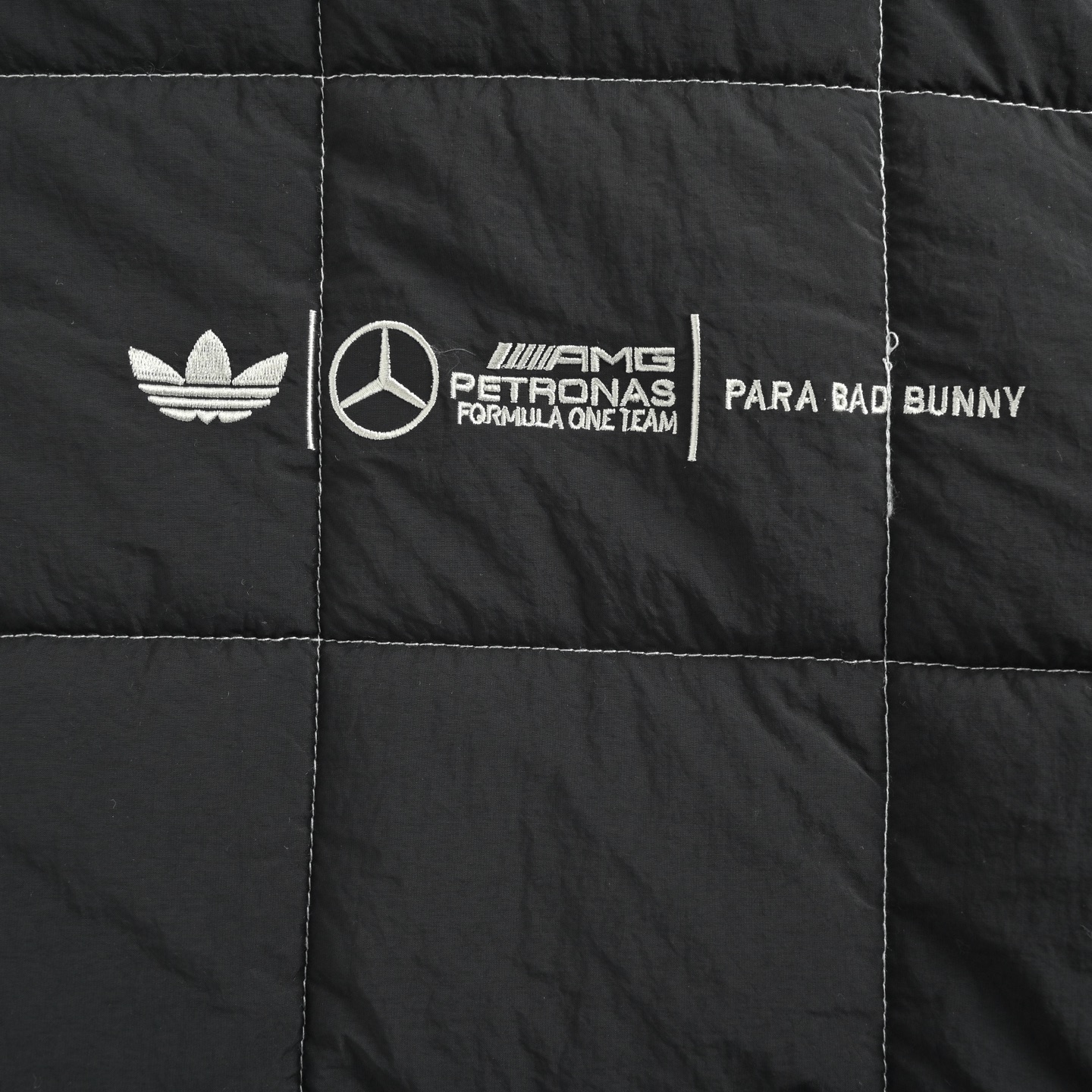 Adidas 阿迪达斯 奔驰联名棉服夹克外套 舒适立领拉链长袖夹克-Top High Quatity Cheap Sneakers Fashion Clothing Clothes Bags handbags Shoes of all Brand wholesale With The best Quality And Beautiful Price from China Factory Chinese suppliers wholesaler seller Adidas 阿迪达斯 奔驰联名棉服夹克外套 舒适立领拉链长袖夹克
