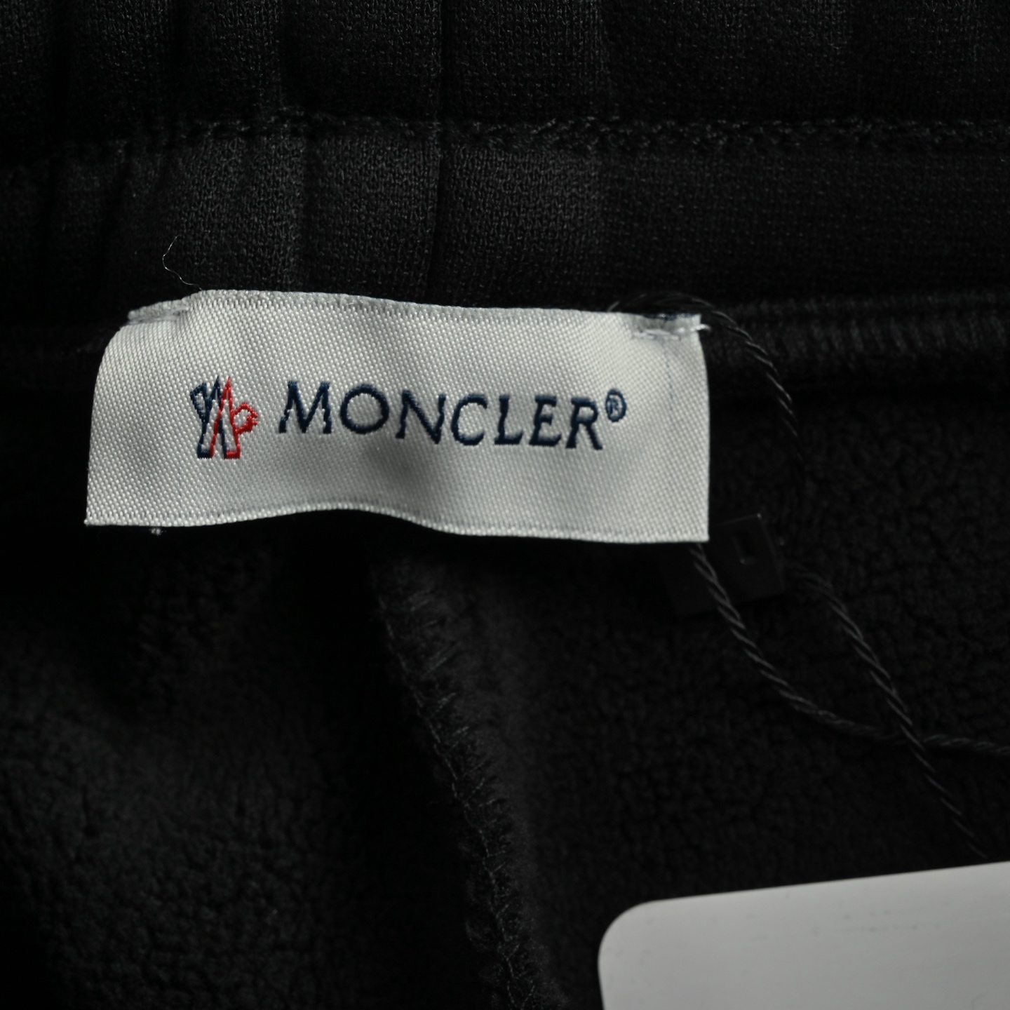 Moncler 蒙口 刺绣小标加绒直筒长裤-Chinese UA Cheap High Quatity Brand Clothes Bags handbags Sneakers wholesale wholesaler seller from China Factory suppliers Fashion Clothing Shoes best Quality Beautiful Price Moncler 蒙口 刺绣小标加绒直筒长裤
