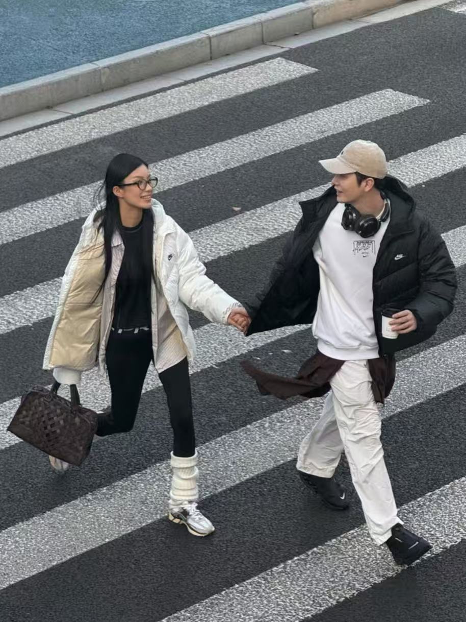 #Nike/耐克 风行者轻薄连帽羽绒服上身效果