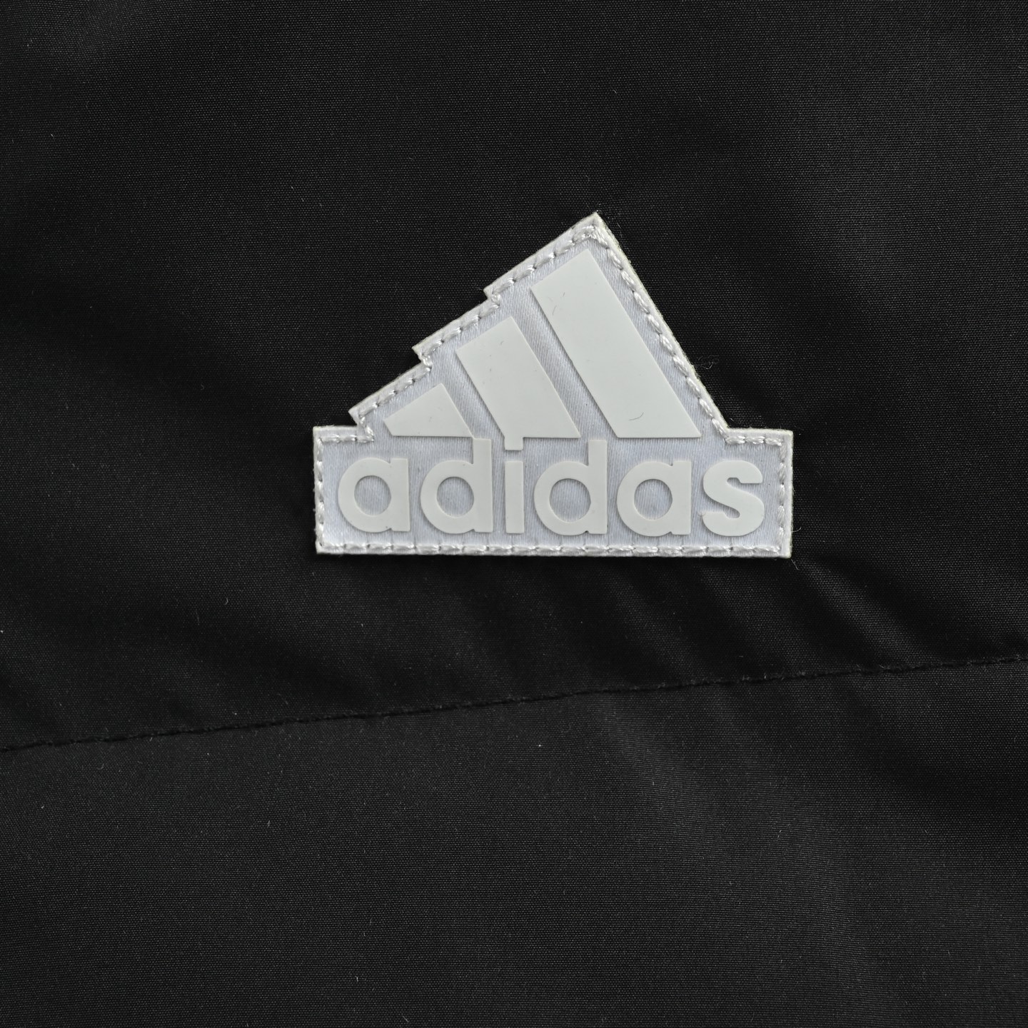 Adidas 阿迪达斯 三条杠长款落肩羽绒服-Chinese UA Cheap High Quatity Brand Clothes Bags handbags Sneakers wholesale wholesaler seller from China Factory suppliers Fashion Clothing Shoes best Quality Beautiful Price Adidas 阿迪达斯 三条杠长款落肩羽绒服