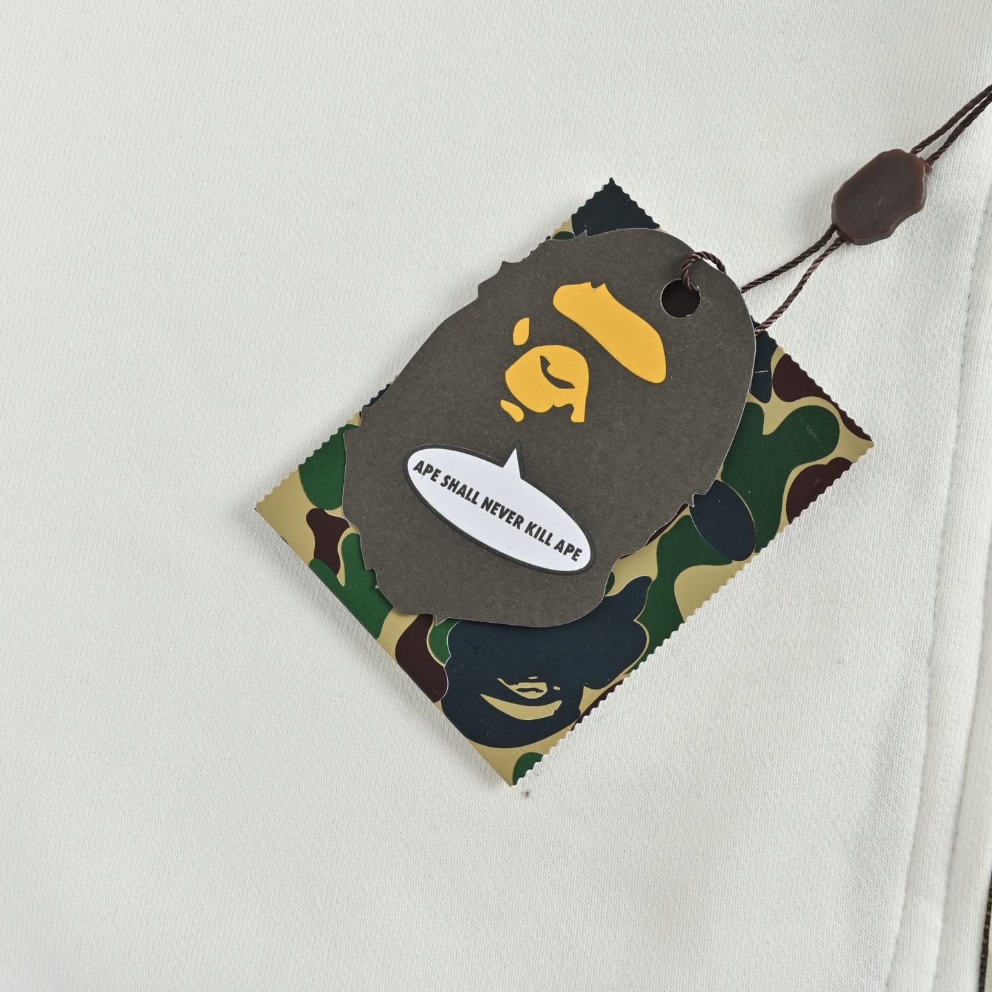Bape 单帽鲨鱼拉链连帽外套 Colors 黑色 白色