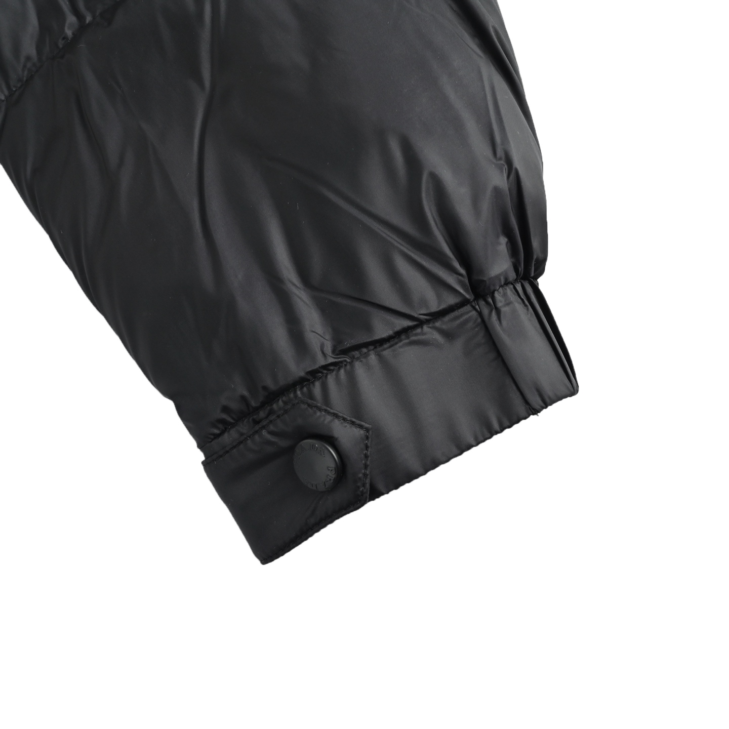 Prada 普拉达 手臂红条拉链口袋羽绒服-Top High Quatity Cheap Sneakers Fashion Clothing Clothes Bags handbags Shoes of all Brand wholesale With The best Quality And Beautiful Price from China Factory Chinese suppliers wholesaler seller Prada 普拉达 手臂红条拉链口袋羽绒服
