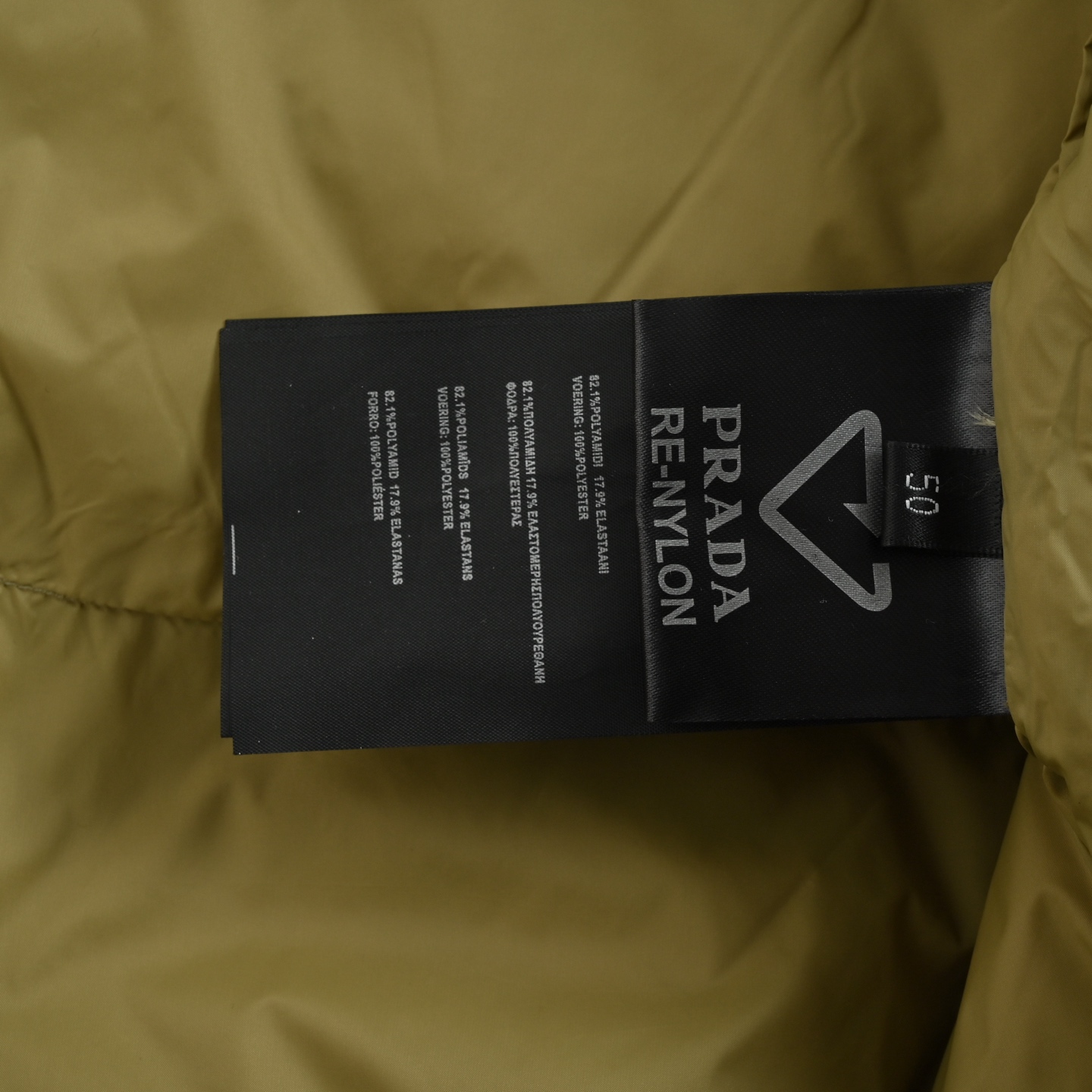 Prada 普拉达 手臂红条拉链口袋羽绒服-Top High Quatity Cheap Sneakers Fashion Clothing Clothes Bags handbags Shoes of all Brand wholesale With The best Quality And Beautiful Price from China Factory Chinese suppliers wholesaler seller Prada 普拉达 手臂红条拉链口袋羽绒服