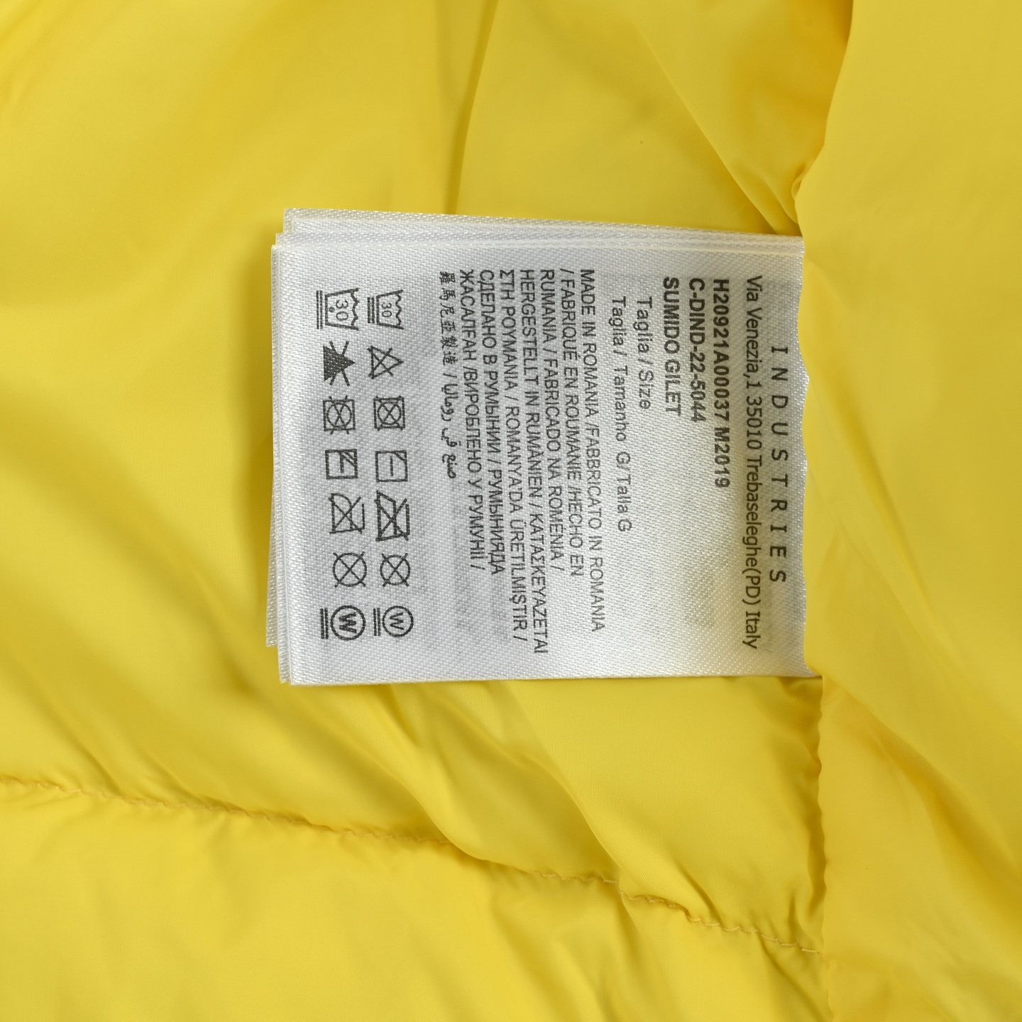 Moncler 蒙口 立领纯色双拉链羽绒服-Chinese UA Cheap High Quatity Brand Clothes Bags handbags Sneakers wholesale wholesaler seller from China Factory suppliers Fashion Clothing Shoes best Quality Beautiful Price Moncler 蒙口 立领纯色双拉链羽绒服