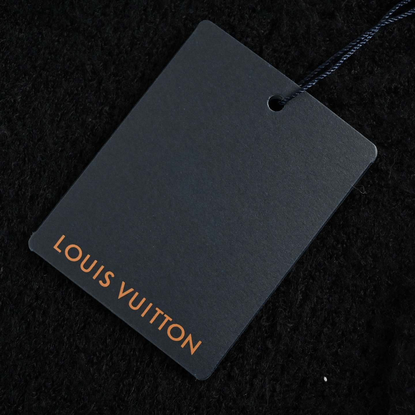 Louis Vuitton 路易威登 嵌花标识针织开衫-Chinese UA Cheap High Quatity Brand Clothes Bags handbags Sneakers wholesale wholesaler seller from China Factory suppliers Fashion Clothing Shoes best Quality Beautiful Price Louis Vuitton 路易威登 嵌花标识针织开衫