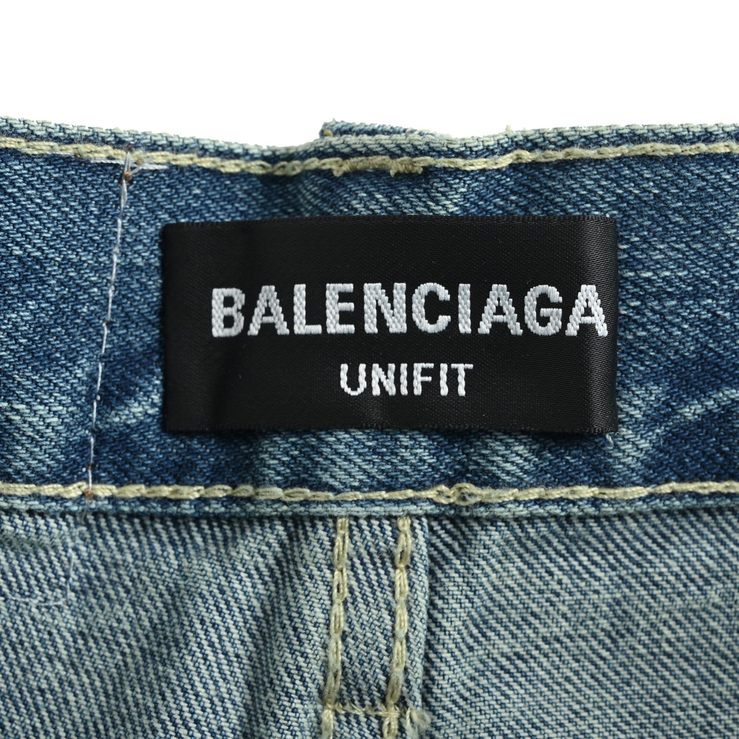 Balenciaga 巴黎世家 Baggy冰蓝牛仔长裤-Chinese UA Cheap High Quatity Brand Clothes Bags handbags Sneakers wholesale wholesaler seller from China Factory suppliers Fashion Clothing Shoes best Quality Beautiful Price Balenciaga 巴黎世家 Baggy冰蓝牛仔长裤