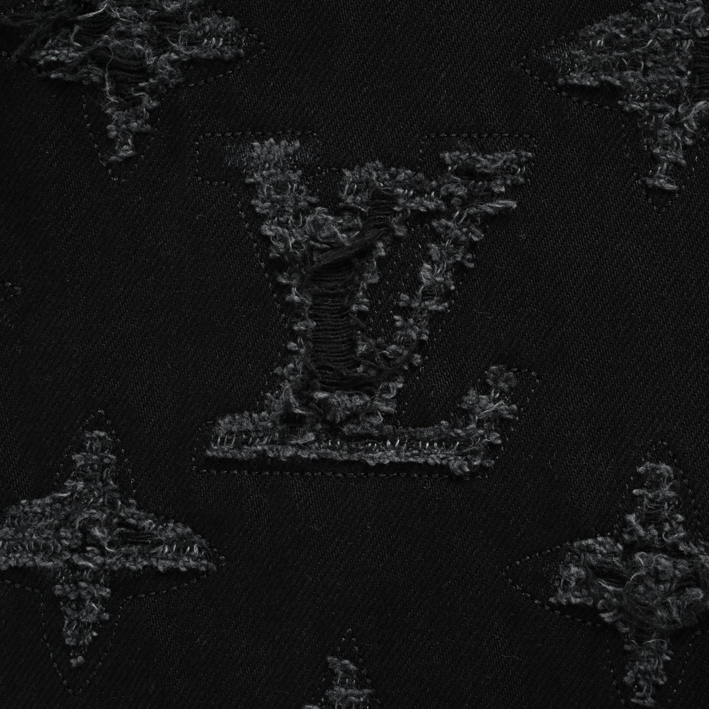 Louis Vuitton 路易威登 烧花水洗破洞牛仔裤