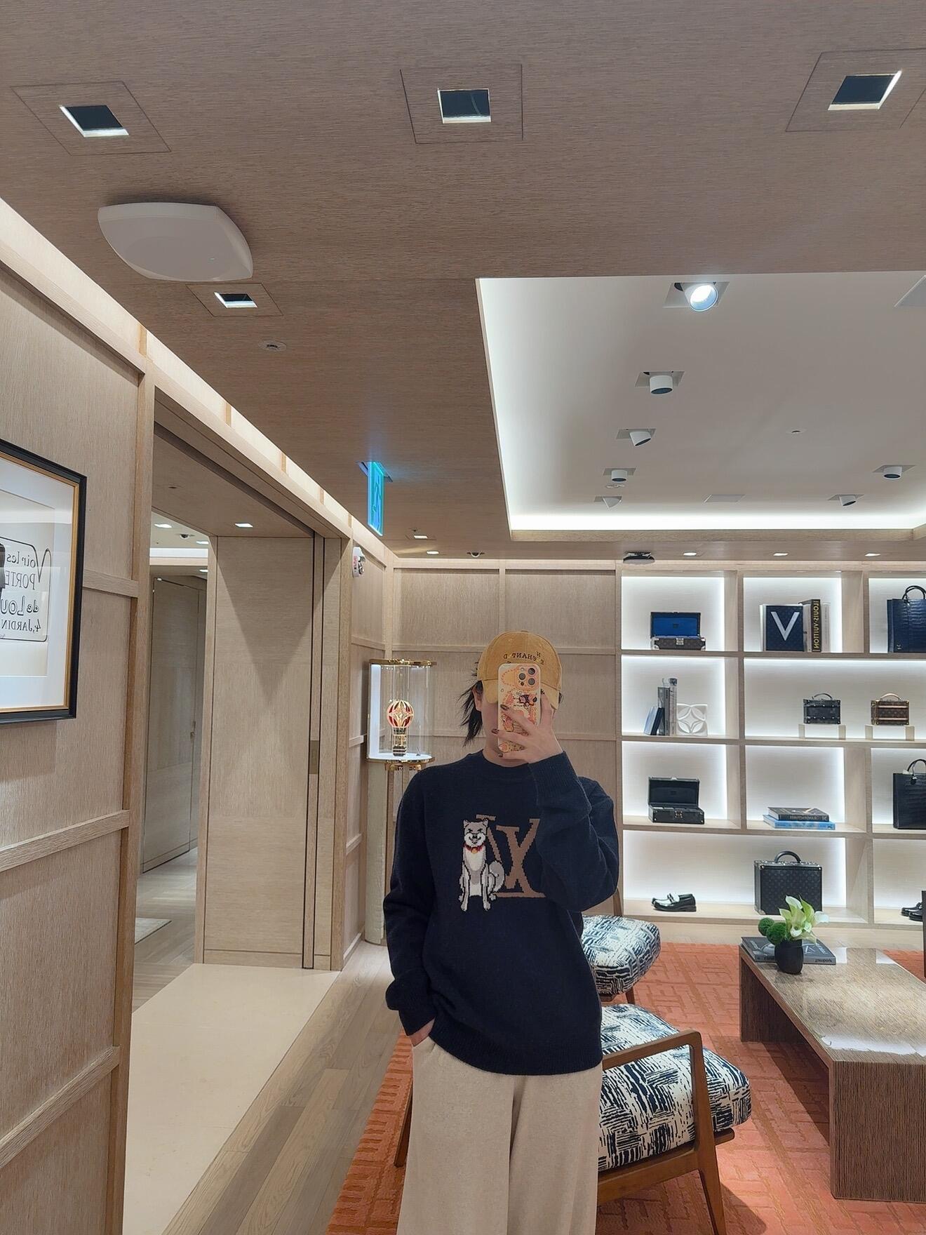 _diQ9sA2zqvPqWlIayLd1EbIswrwVGJdKhnT1FGw