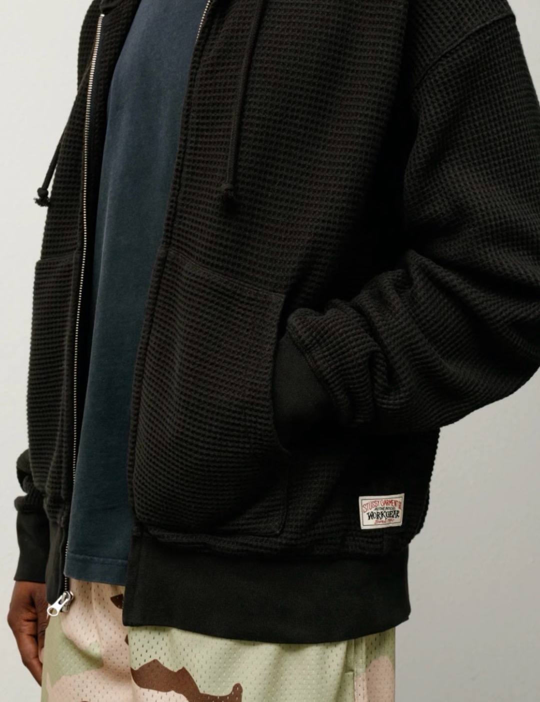 _drr9szpxEeGTGkF4YvUjjz7j8pdL0OPEkihAzXQ