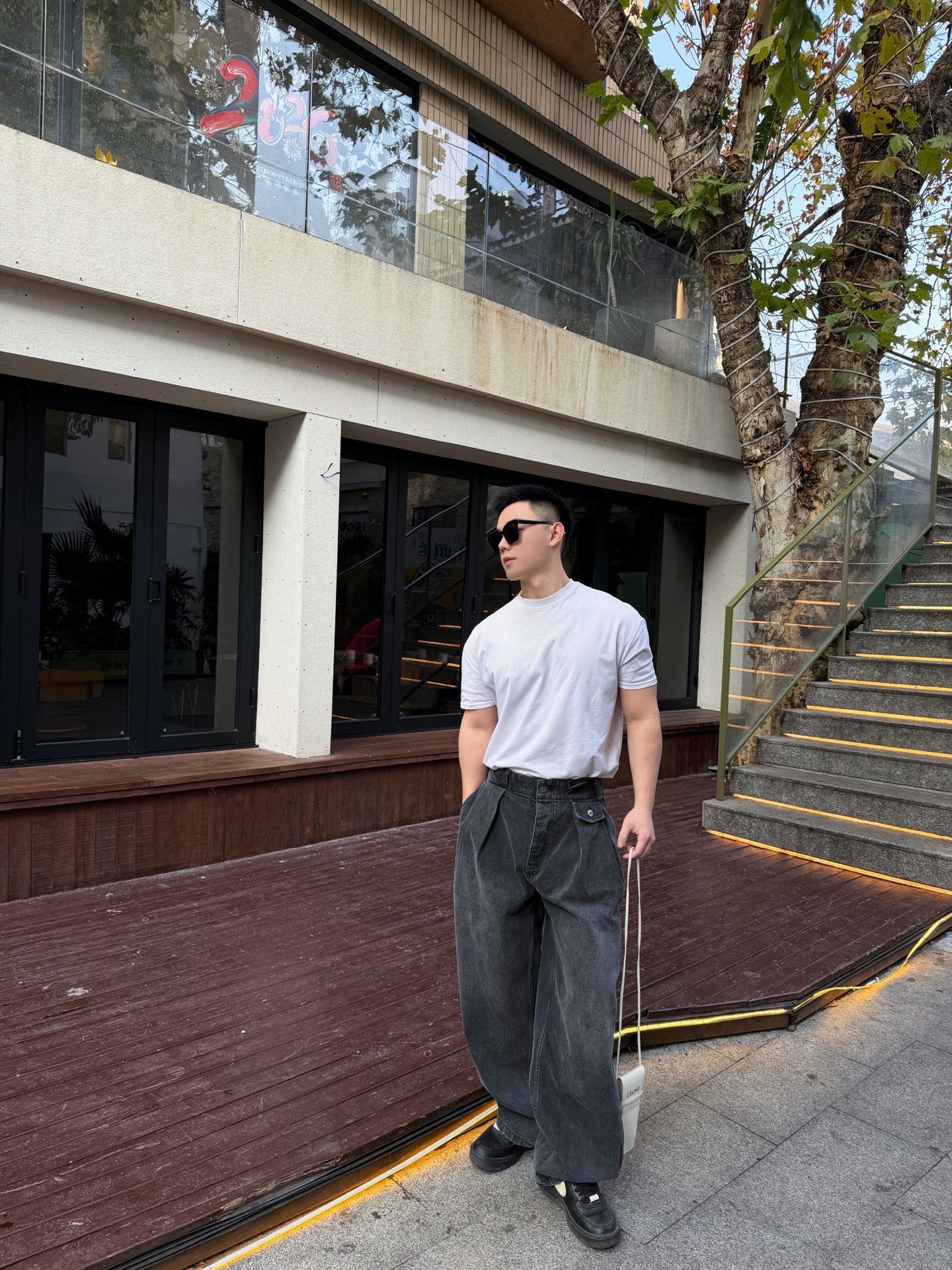 _dvn9sDC-pUAEQAqXzzGbq0DSoluLTg1JXikRKFg