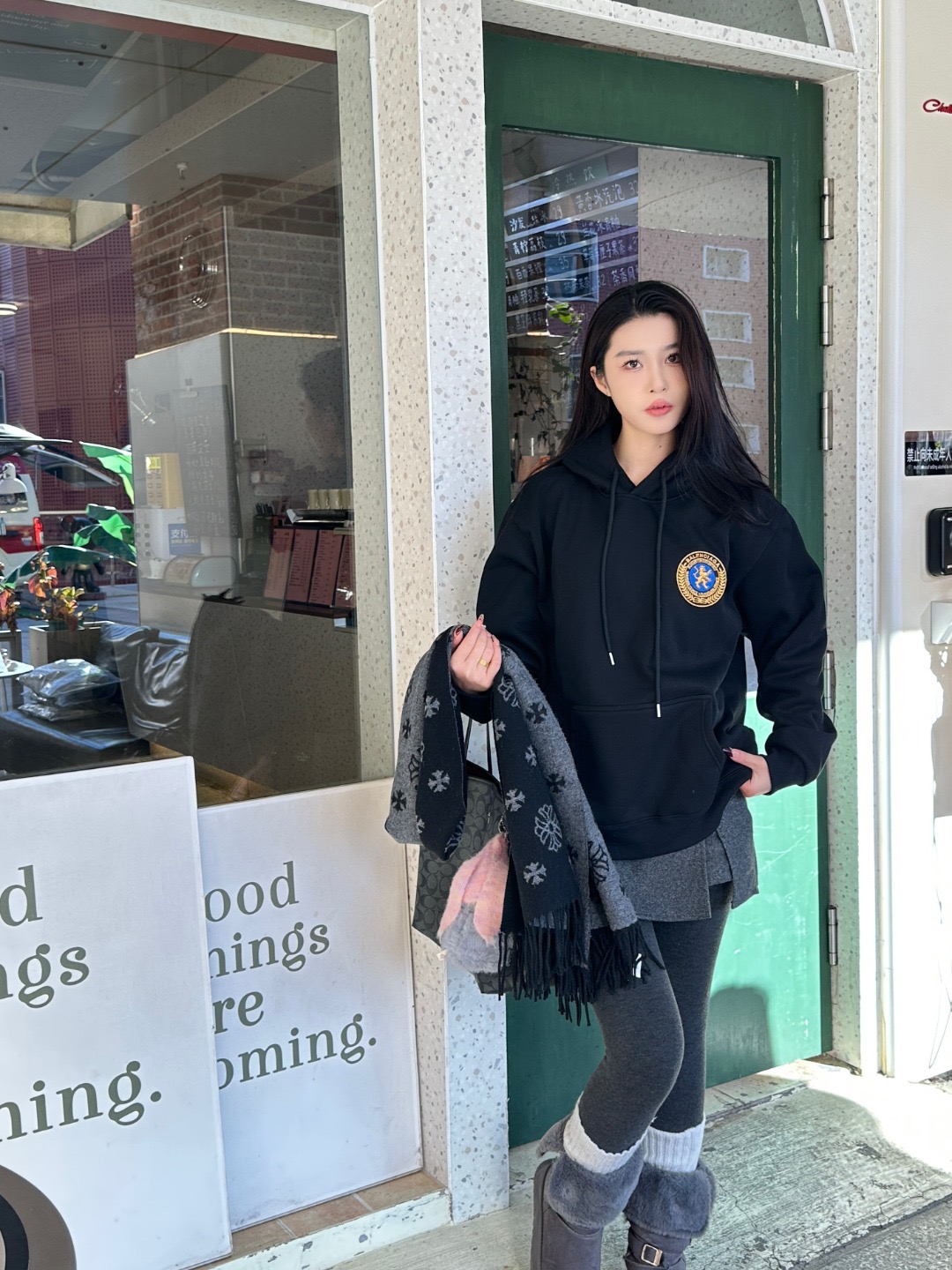 _dev9s-ZExUA3L_NnLVGl38iCZNdGFS7-XlxqE-g