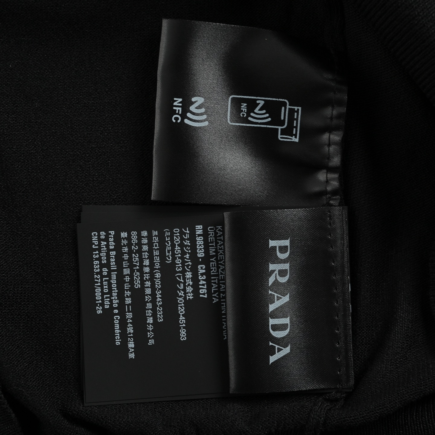 Prada 普拉达 胸口刺绣徽标针织短袖-Chinese wholesaler seller Clothes Bags handbags wholesale Shoes High Quatity wholesaler seller Cheap Sneakers from China Factory Chinese suppliers china wholesale clothing wholesaler seller Prada 普拉达 胸口刺绣徽标针织短袖