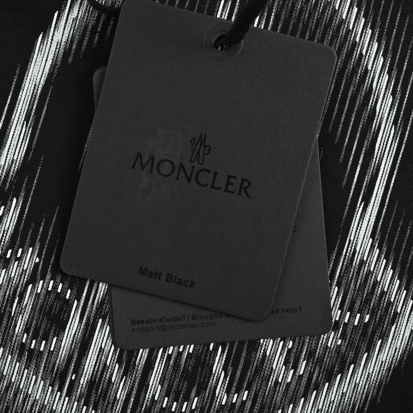 Moncler 蒙口 模糊印花字母LOGO短袖-Chinese UA Cheap High Quatity Brand Clothes Bags handbags Sneakers wholesale wholesaler seller from China Factory suppliers Fashion Clothing Shoes best Quality Beautiful Price Moncler 蒙口 模糊印花字母LOGO短袖