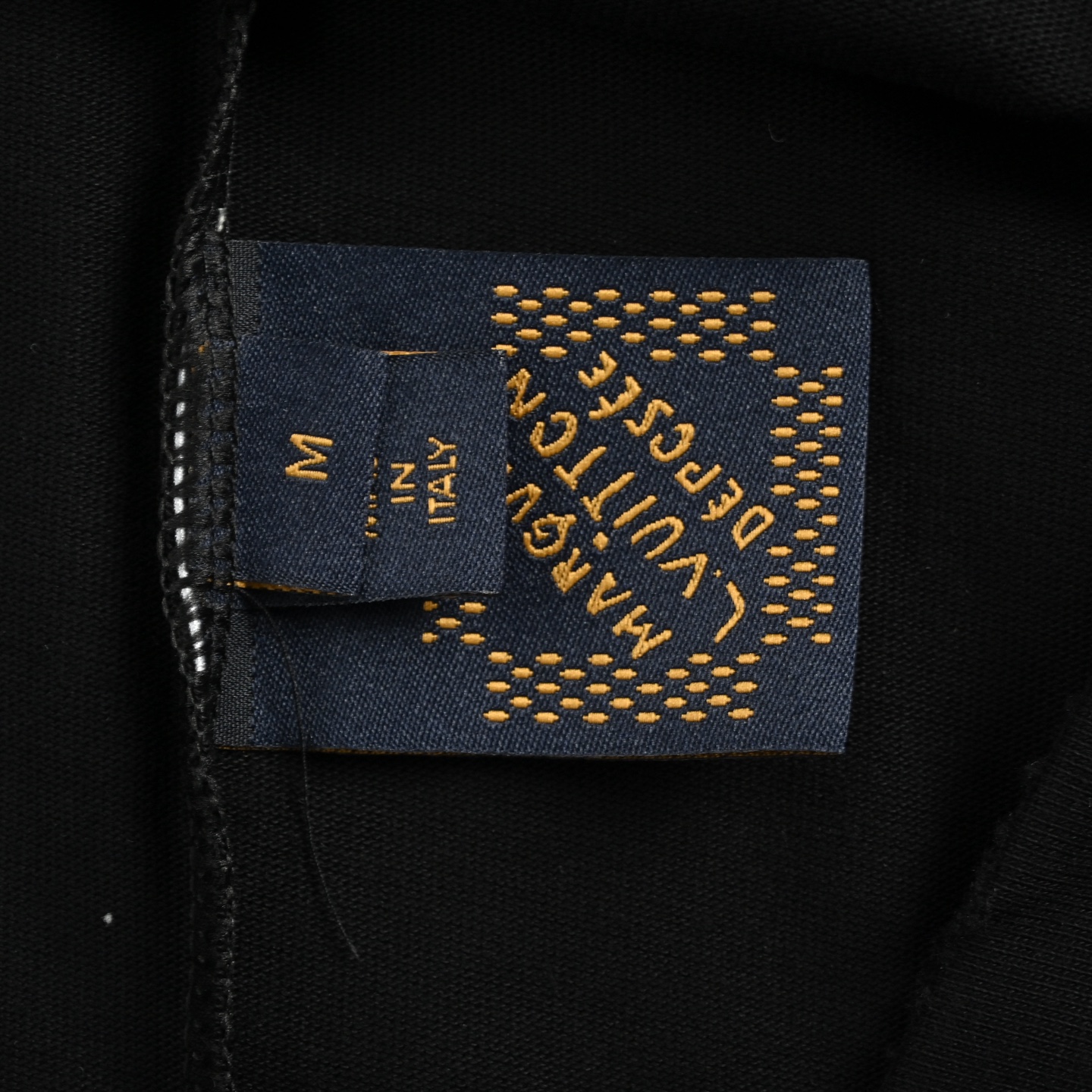 Louis Vuitton/路易威登 26ss 三花刺绣短袖 白 黑-莆田鞋,莆田鞋货源,高仿鞋,高仿鞋货源,安福档口,莆田高仿鞋,莆田鞋批发,高仿鞋批发,莆田高仿运动鞋,高仿运动鞋,莆田运动鞋 Louis Vuitton/路易威登 26ss 三花刺绣短袖 白 黑