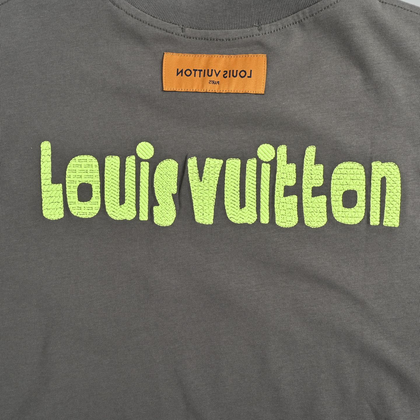 Louis Vuitton/路易威登 26ss 荧光绿刺绣字母短袖