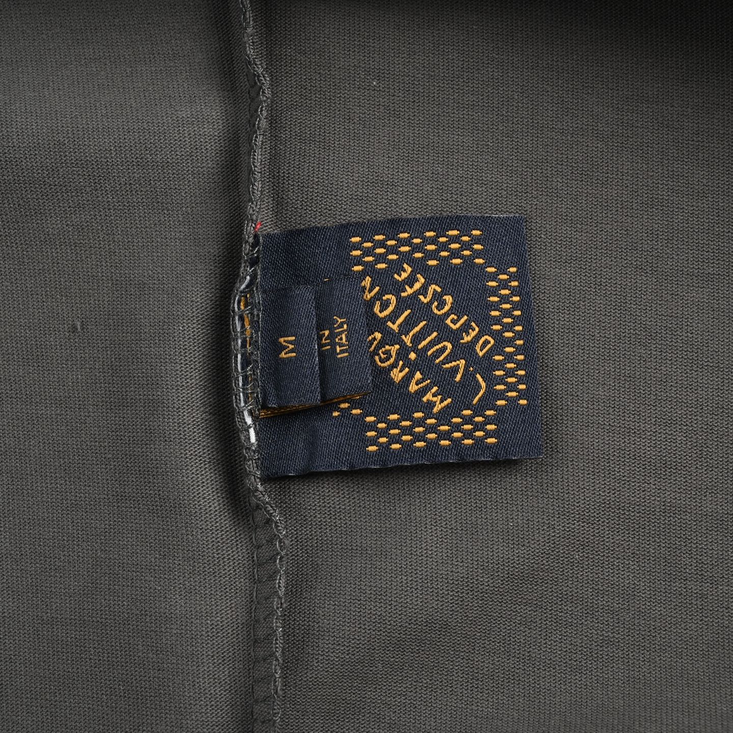 Louis Vuitton/路易威登 26ss 领口残缺字母压胶短袖白 灰