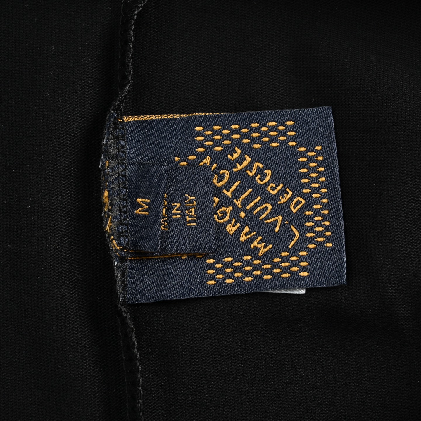 Louis Vuitton/路易威登 26ss 多标贴布短袖黑 白-莆田鞋,莆田鞋货源,高仿鞋,高仿鞋货源,安福档口,莆田高仿鞋,莆田鞋批发,高仿鞋批发,莆田高仿运动鞋,高仿运动鞋,莆田运动鞋 Louis Vuitton/路易威登 26ss 多标贴布短袖黑 白