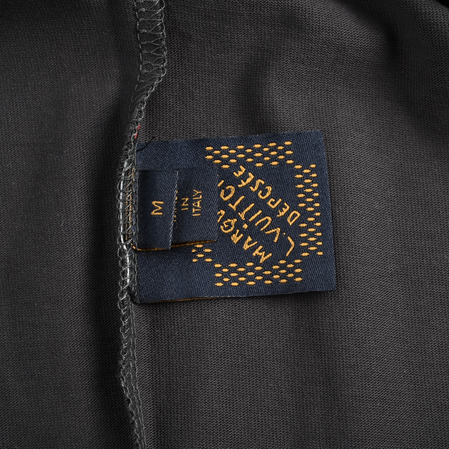 Louis Vuitton/路易威登 26ss 3D老花水滴印花短袖-莆田鞋,莆田鞋货源,高仿鞋,高仿鞋货源,安福档口,莆田高仿鞋,莆田鞋批发,高仿鞋批发,莆田高仿运动鞋,高仿运动鞋,莆田运动鞋 Louis Vuitton/路易威登 26ss 3D老花水滴印花短袖