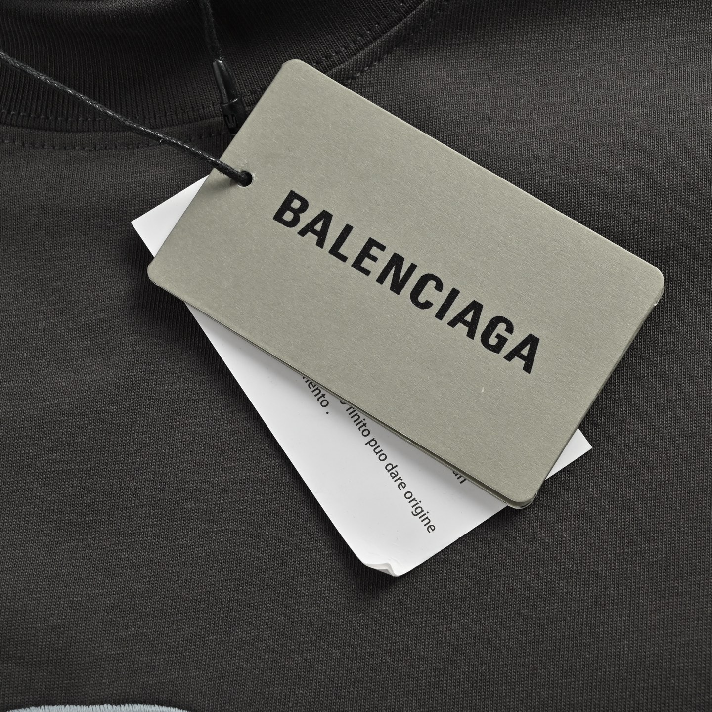 Balenciaga/巴黎世家 26ss 胸前圆环刺绣短袖 深黑灰 灰白