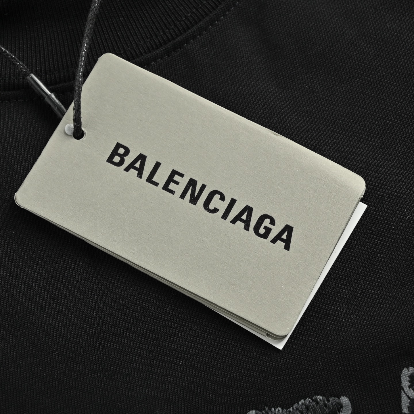 Balenciaga/巴黎世家 26ss 重工贴布刺绣短袖 黑色 白色-Top High Quatity Cheap Sneakers Fashion Clothing Clothes Bags handbags Shoes of all Brand wholesale With The best Quality And Beautiful Price from China Factory Chinese suppliers wholesaler seller Balenciaga/巴黎世家 26ss 重工贴布刺绣短袖 黑色 白色