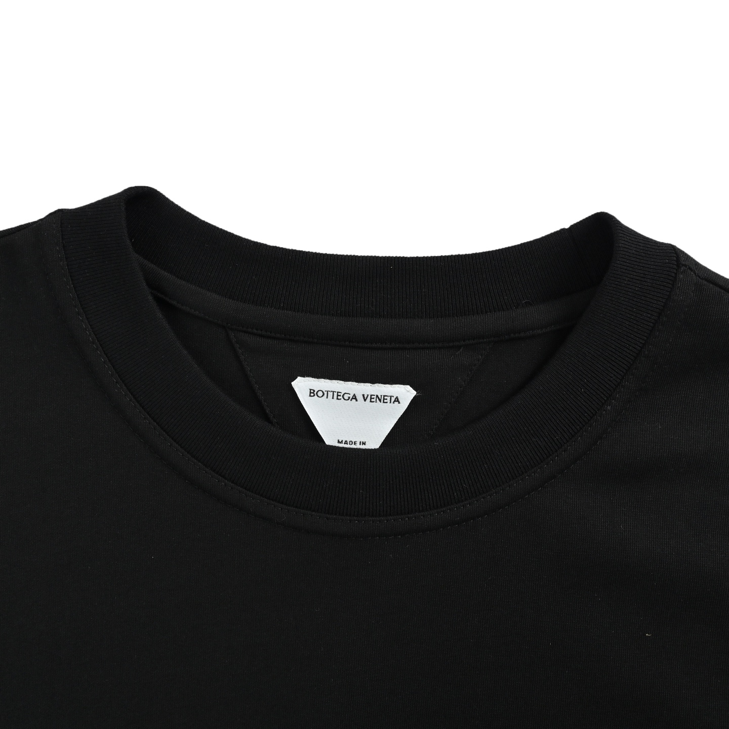 Bottega Veneta BV 皮革编织口袋短袖-Chinese UA Cheap High Quatity Brand Clothes Bags handbags Sneakers wholesale wholesaler seller from China Factory suppliers Fashion Clothing Shoes best Quality Beautiful Price Bottega Veneta BV 皮革编织口袋短袖