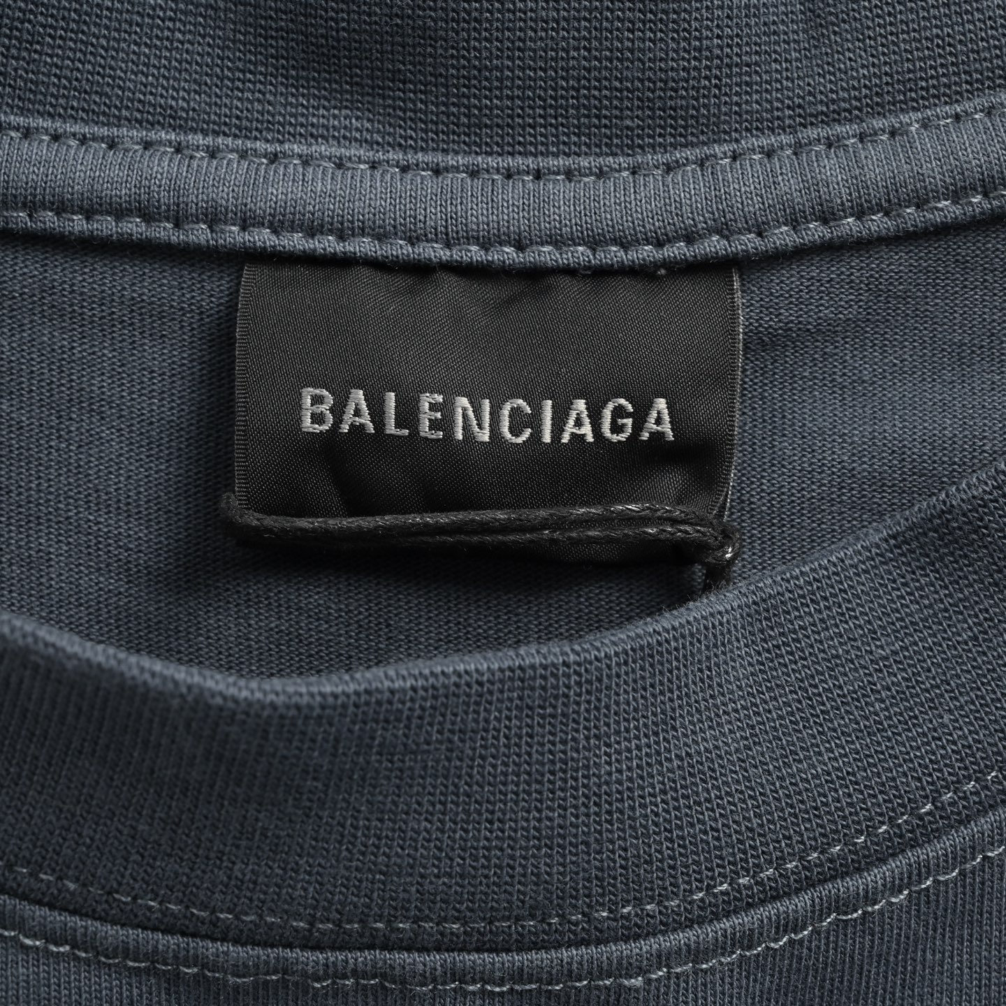 Balenciaga/巴黎世家 做旧刺绣手绘短袖-Chinese UA Cheap High Quatity Brand Clothes Bags handbags Sneakers wholesale wholesaler seller from China Factory suppliers Fashion Clothing Shoes best Quality Beautiful Price Balenciaga/巴黎世家 做旧刺绣手绘短袖