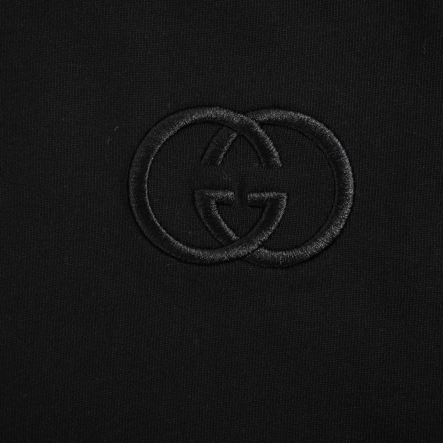 Gucci 古驰 26ss 双G互扣刺绣短袖-Chinese UA Cheap High Quatity Brand Clothes Bags handbags Sneakers wholesale wholesaler seller from China Factory suppliers Fashion Clothing Shoes best Quality Beautiful Price Gucci 古驰 26ss 双G互扣刺绣短袖