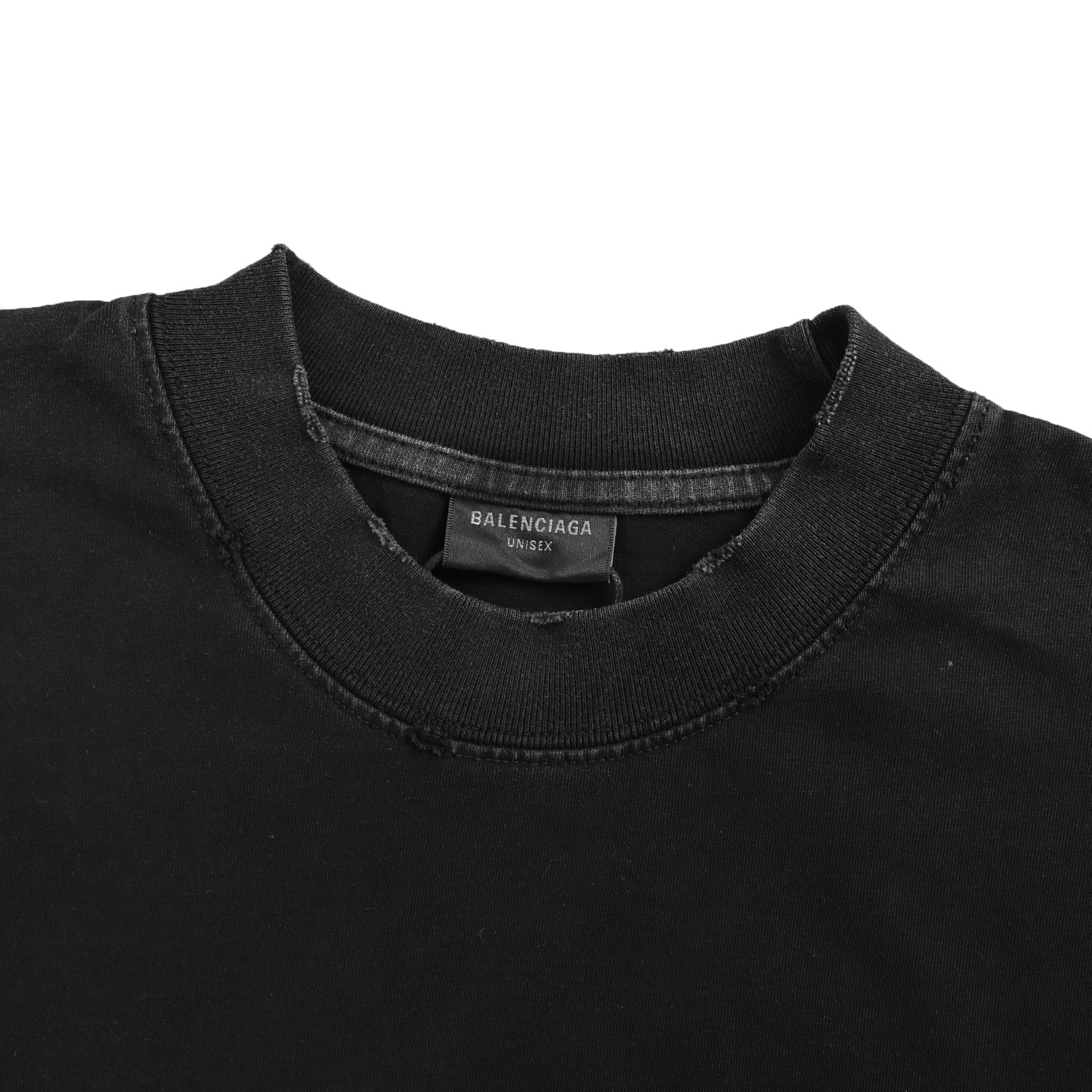 Balenciaga/巴黎世家 26ss 胶带印花破洞水洗短袖 水洗黑 灰白色-莆田鞋,莆田鞋货源,高仿鞋,高仿鞋货源,安福档口,莆田高仿鞋,莆田鞋批发,高仿鞋批发,莆田高仿运动鞋,高仿运动鞋,莆田运动鞋 Balenciaga/巴黎世家 26ss 胶带印花破洞水洗短袖 水洗黑 灰白色