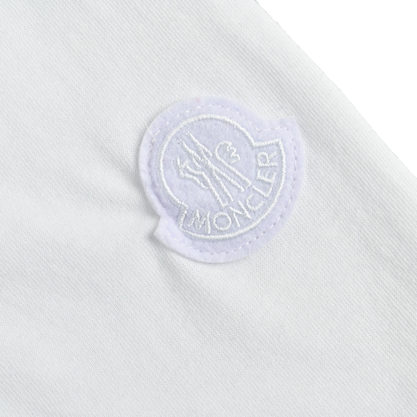 Moncler 蒙口 线条印花短袖-Chinese UA Cheap High Quatity Brand Clothes Bags handbags Sneakers wholesale wholesaler seller from China Factory suppliers Fashion Clothing Shoes best Quality Beautiful Price Moncler 蒙口 线条印花短袖