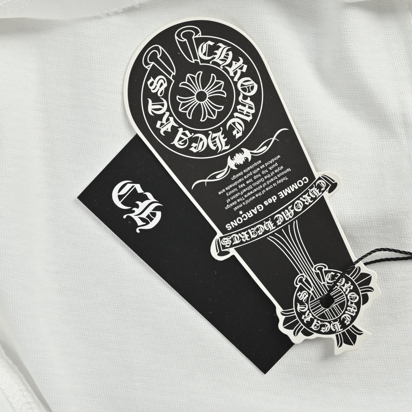 Chrome Hearts/克罗心 26ss 领口梵文刺绣短袖-莆田鞋,莆田鞋货源,高仿鞋,高仿鞋货源,安福档口,莆田高仿鞋,莆田鞋批发,高仿鞋批发,莆田高仿运动鞋,高仿运动鞋,莆田运动鞋 Chrome Hearts/克罗心 26ss 领口梵文刺绣短袖