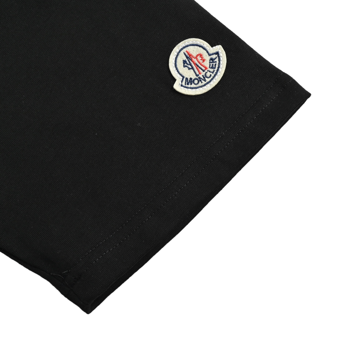 Moncler 蒙口 26ss 拼色刺绣徽标短袖-Chinese UA Cheap High Quatity Brand Clothes Bags handbags Sneakers wholesale wholesaler seller from China Factory suppliers Fashion Clothing Shoes best Quality Beautiful Price Moncler 蒙口 26ss 拼色刺绣徽标短袖