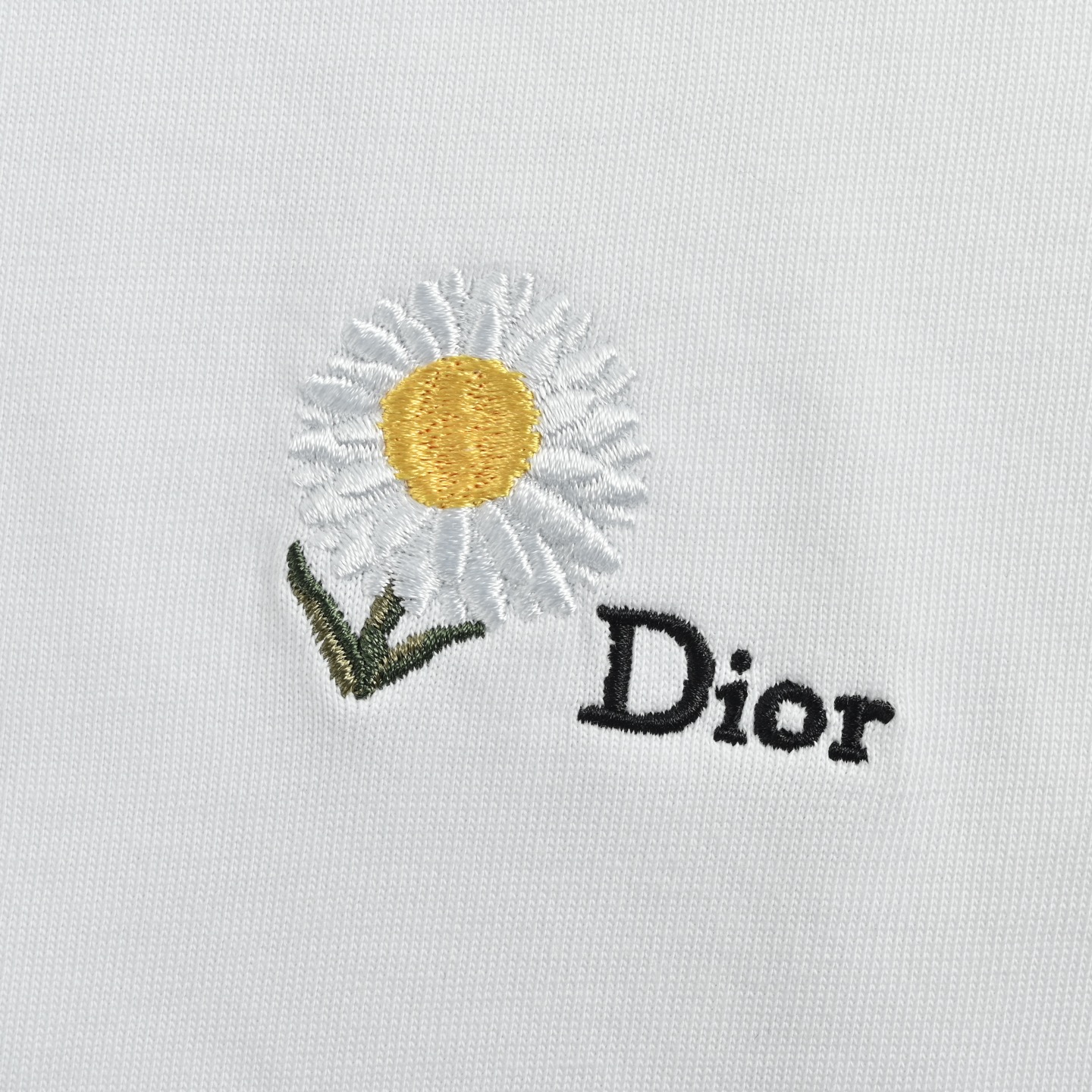 Dior 迪奥 全身雏菊刺绣短袖-Chinese UA Cheap High Quatity Brand Clothes Bags handbags Sneakers wholesale wholesaler seller from China Factory suppliers Fashion Clothing Shoes best Quality Beautiful Price Dior 迪奥 全身雏菊刺绣短袖